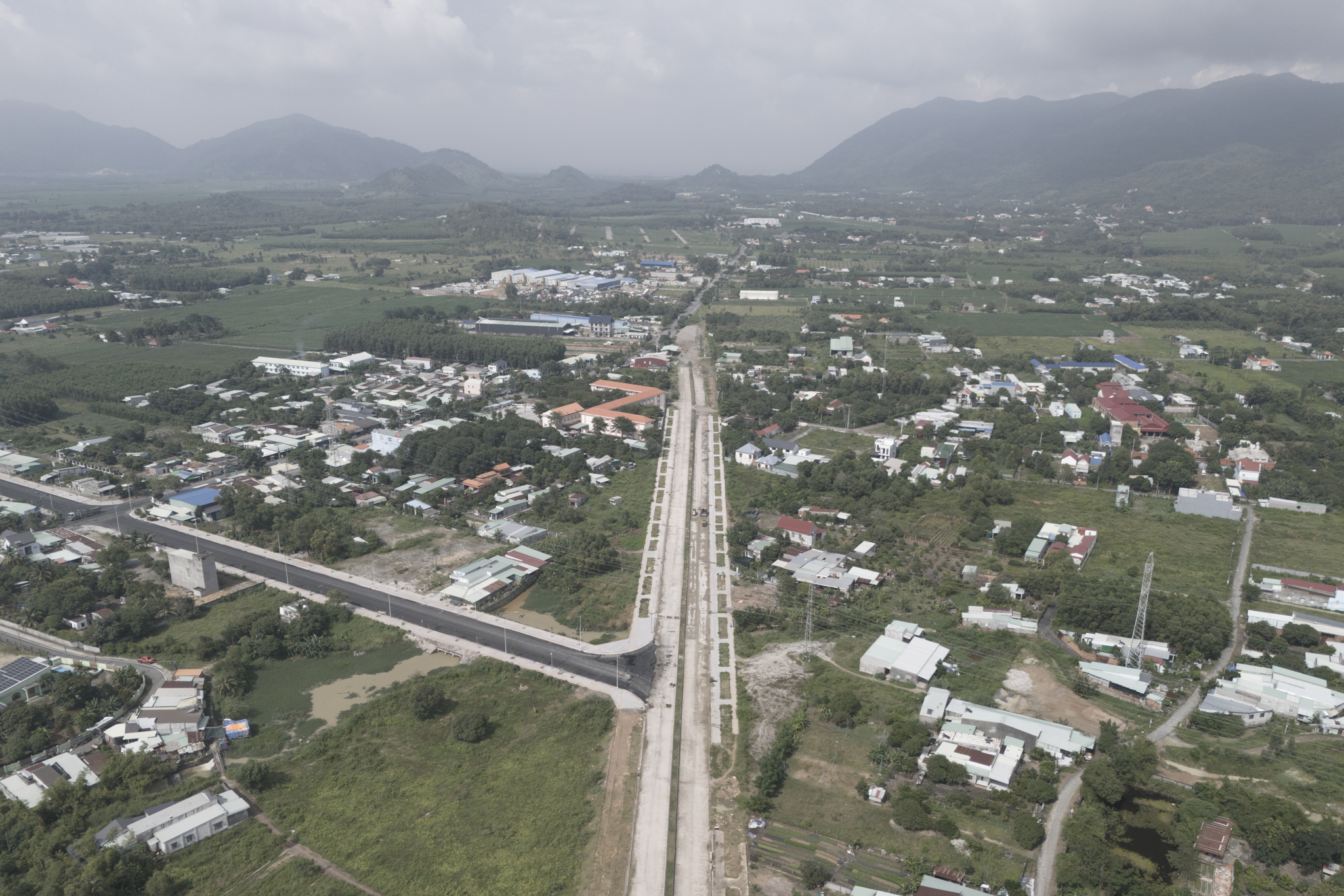 Toàn cảnh công trình đường hơn 3.000 tỷ đồng, mạch kết nối về siêu cảng Cái Mép - Thị Vải- Ảnh 4. Toàn cảnh công trình đường hơn 3.000 tỷ đồng, mạch kết nối về siêu cảng Cái Mép - Thị Vải- Ảnh 4.