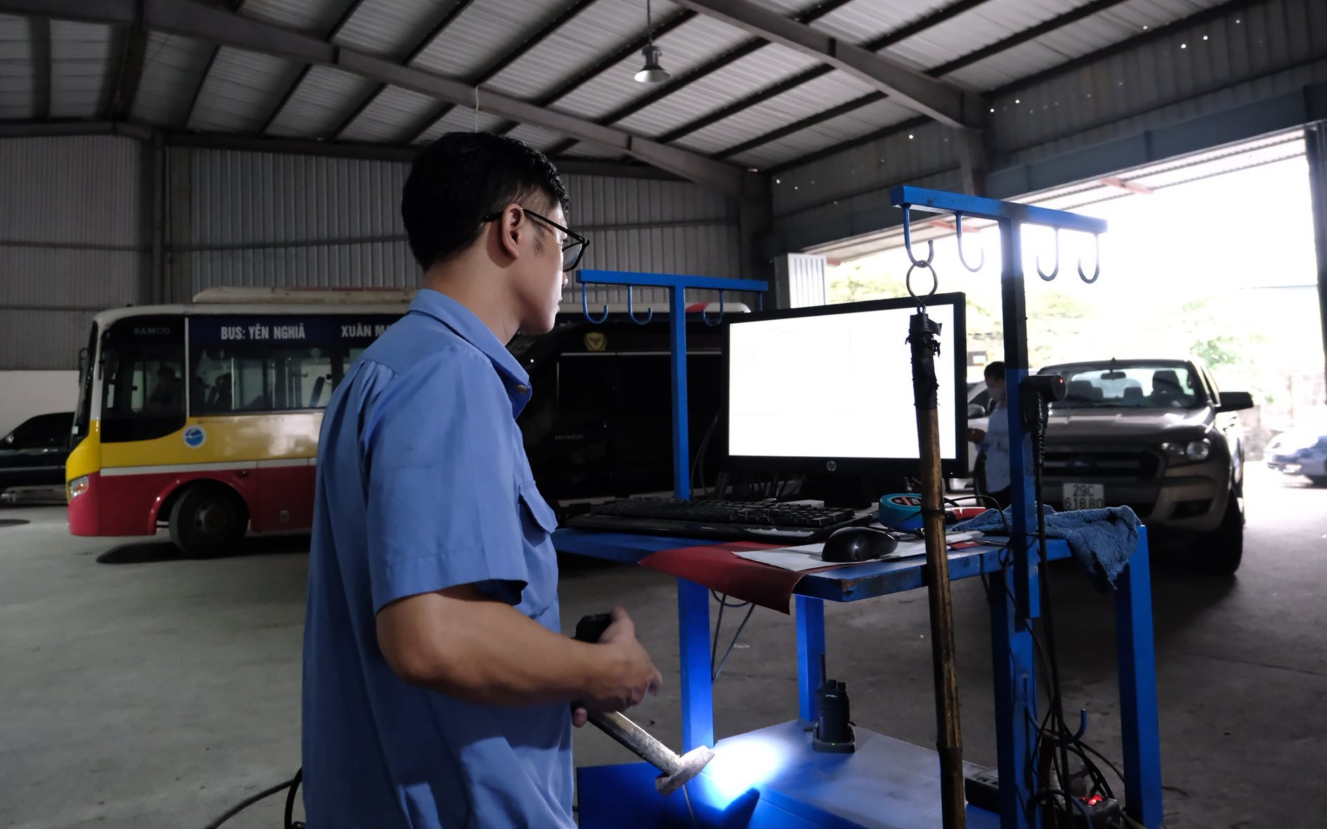 Miễn ph&iacute; kiểm tra phạt nguội, tạo th&ocirc;ng tho&aacute;ng khi đi đăng kiểm- Ảnh 1.