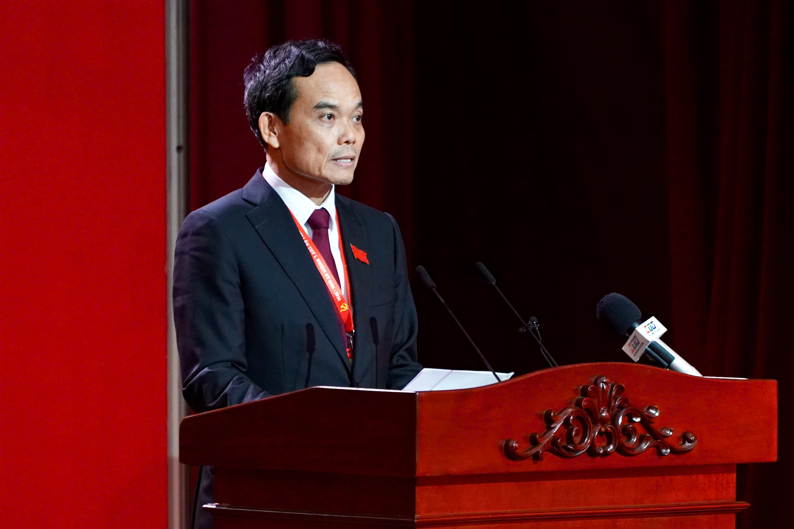 TP.HCM bế mạc Đại hội Đảng bộ lần thứ I, thông qua nghị quyết với 30 chỉ tiêu phát triển- Ảnh 1. TP.HCM bế mạc Đại hội Đảng bộ lần thứ I, thông qua nghị quyết với 30 chỉ tiêu phát triển- Ảnh 1.