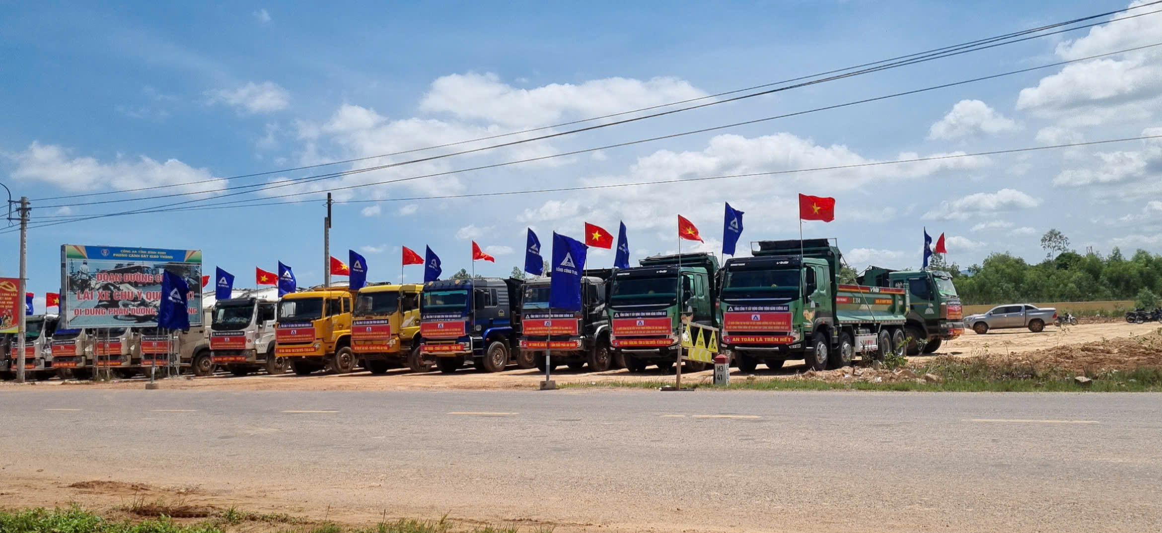 Gia Lai chỉ đạo "nóng" giải phóng mặt bằng cao tốc Quy Nhơn - Pleiku, sân bay Phù Cát- Ảnh 2. Gia Lai chỉ đạo "nóng" giải phóng mặt bằng cao tốc Quy Nhơn - Pleiku, sân bay Phù Cát- Ảnh 2.