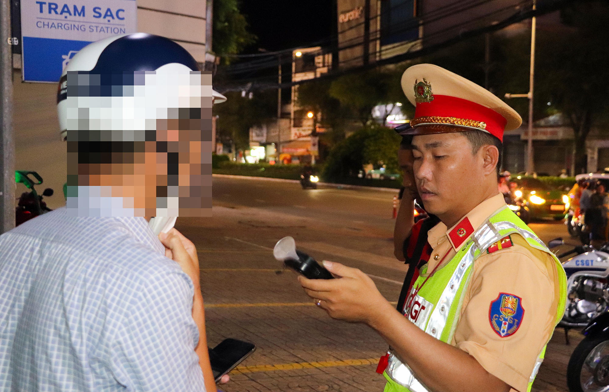 Cần Thơ: Ghi được h&igrave;nh ảnh vi phạm giao th&ocirc;ng, người d&acirc;n gửi qua địa chỉ n&agrave;o?- Ảnh 2.