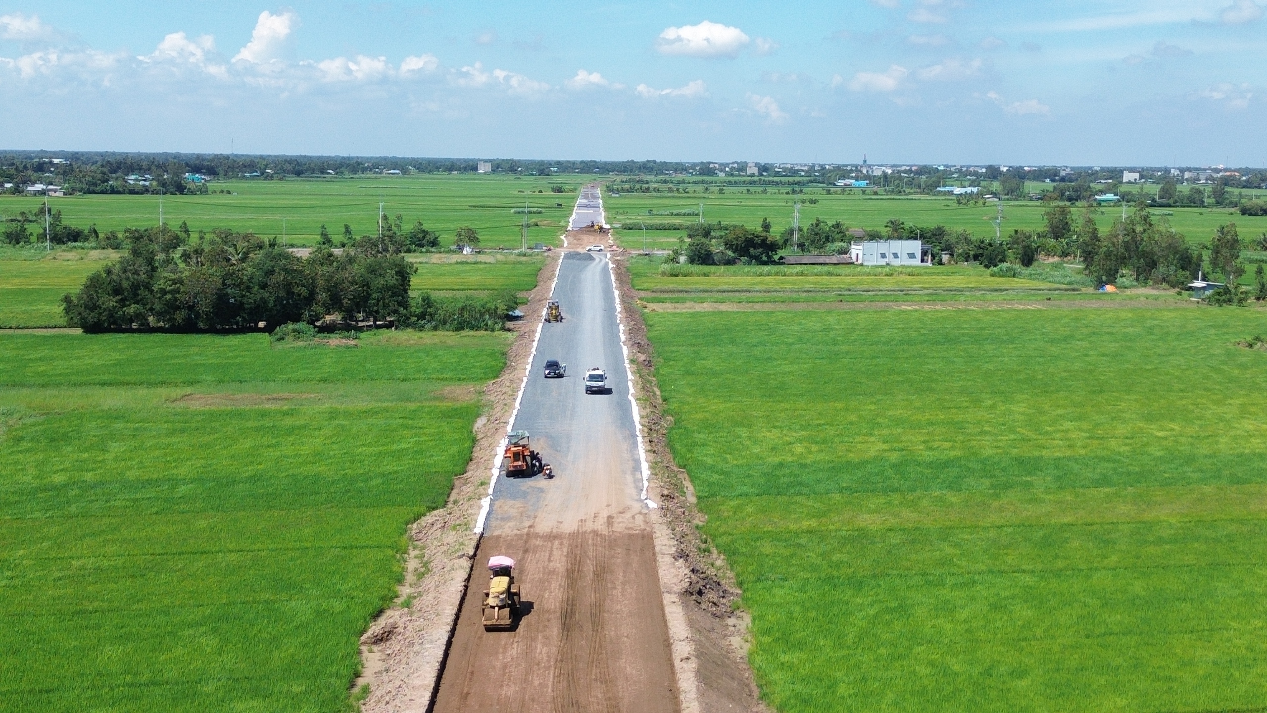 Sớm khép kín đường dọc sông Tiền hơn 2.400 tỷ đồng qua Đồng Tháp- Ảnh 7. Sớm khép kín đường dọc sông Tiền hơn 2.400 tỷ đồng qua Đồng Tháp- Ảnh 7.