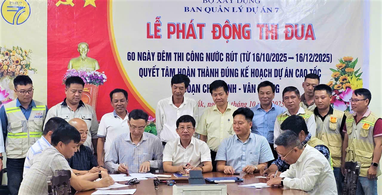 60 ng&agrave;y đ&ecirc;m thi c&ocirc;ng nước r&uacute;t ho&agrave;n th&agrave;nh cao tốc Ch&iacute; Thạnh - V&acirc;n Phong- Ảnh 1.