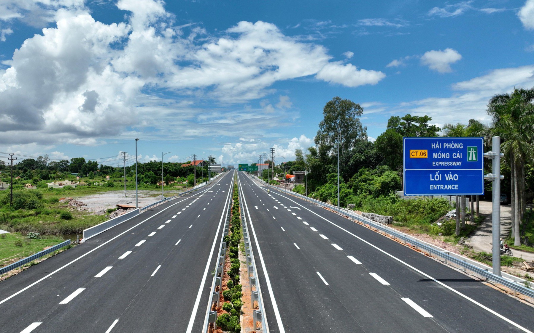 Hơn 400 điển hình tiên tiến được tôn vinh tại Đại hội Thi đua yêu nước Bộ Xây dựng- Ảnh 2. Bộ Xây dựng: Thi đua là động lực, sáng tạo là chìa khóa phát triển