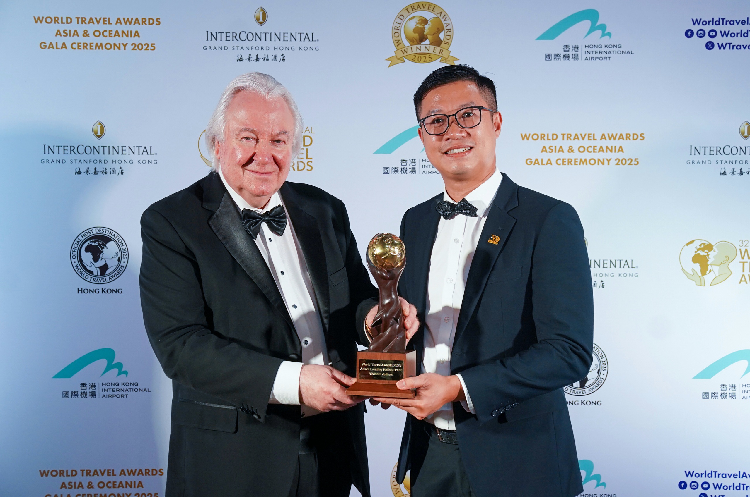 Ba giải thưởng danh giá của Vietnam Airlines tại World Travel Awards châu Á 2025- Ảnh 3. Ba giải thưởng danh giá của Vietnam Airlines tại World Travel Awards châu Á 2025- Ảnh 3.