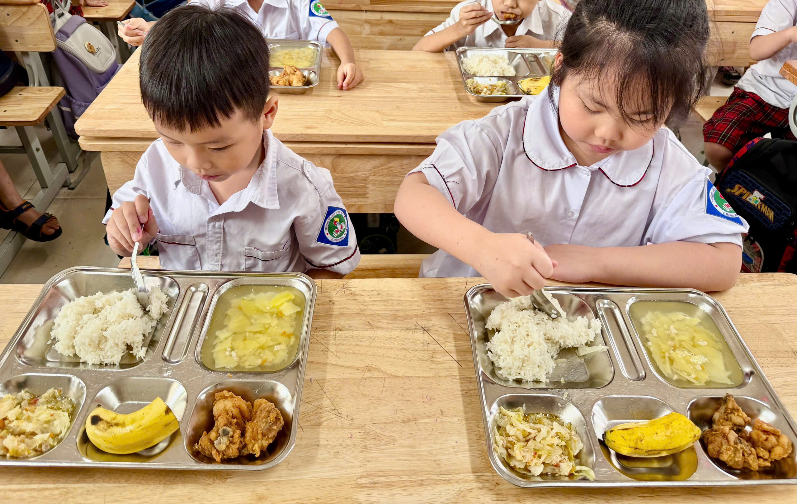 Khi bữa ăn b&aacute;n tr&uacute; "ngon như cơm nh&agrave;"- Ảnh 10.