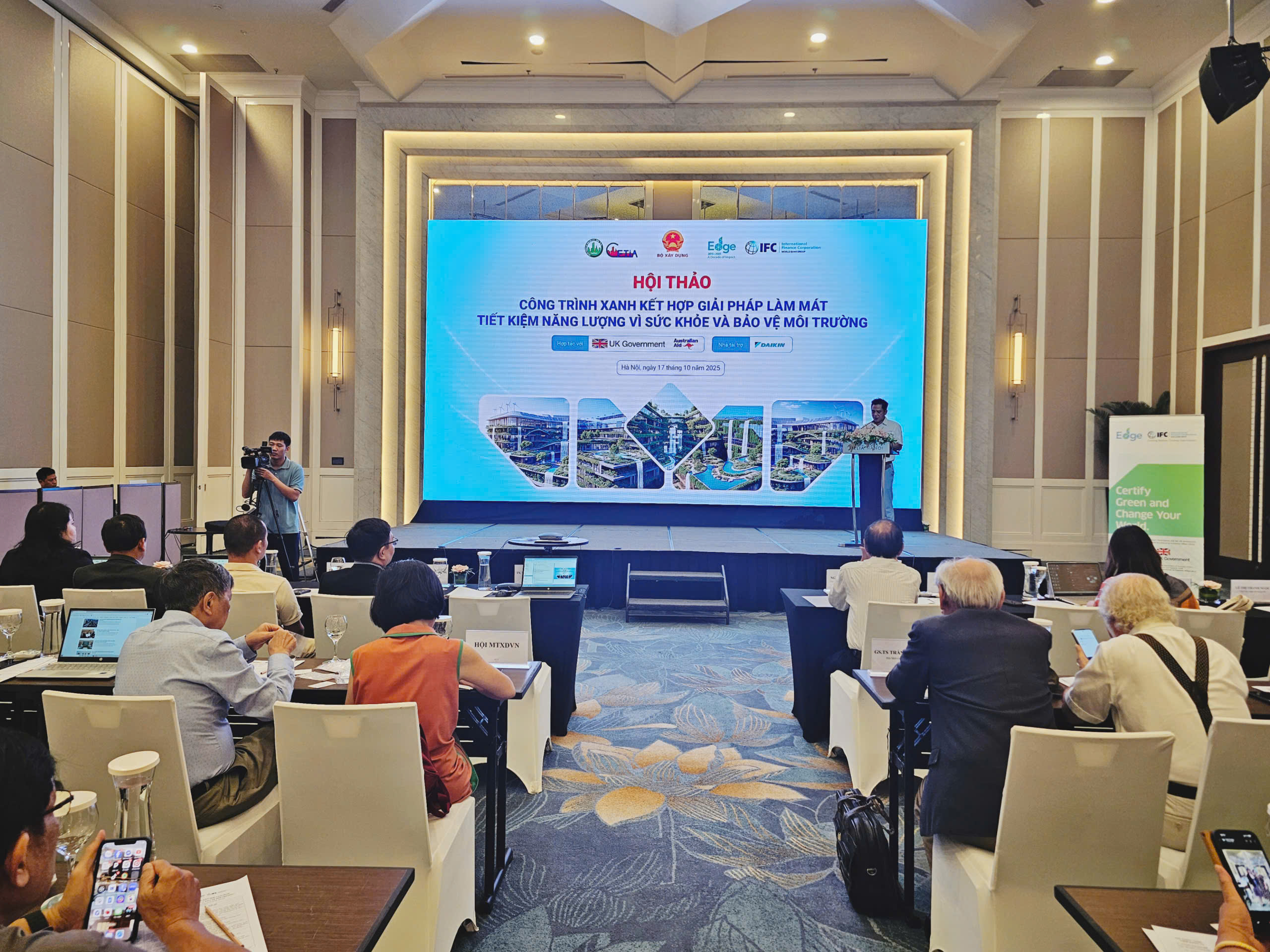 C&ocirc;ng tr&igrave;nh xanh cần t&iacute;ch hợp c&aacute;c giải ph&aacute;p l&agrave;m m&aacute;t bền vững- Ảnh 1.