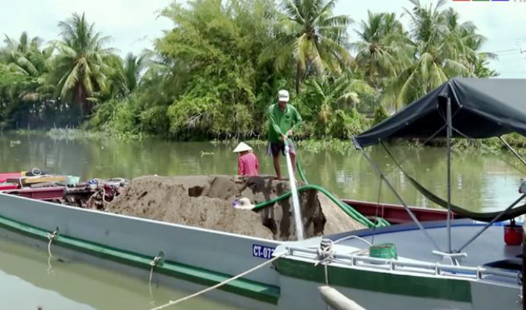 Gi&aacute; vật liệu x&acirc;y dựng tại ĐBSCL biến động mạnh, doanh nghiệp tr&uacute;ng thầu nơm nớp lo lỗ- Ảnh 1.