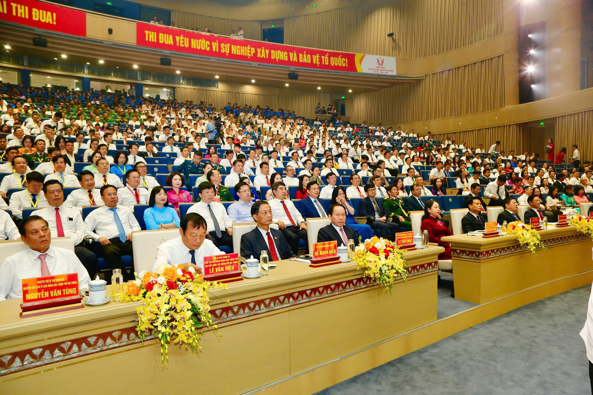 Hải Phòng tôn vinh 235 gương điển hình tiên tiến tại Đại hội thi đua yêu nước lần thứ I- Ảnh 1. Hải Phòng tôn vinh 235 gương điển hình tiên tiến tại Đại hội thi đua yêu nước lần thứ I- Ảnh 1.