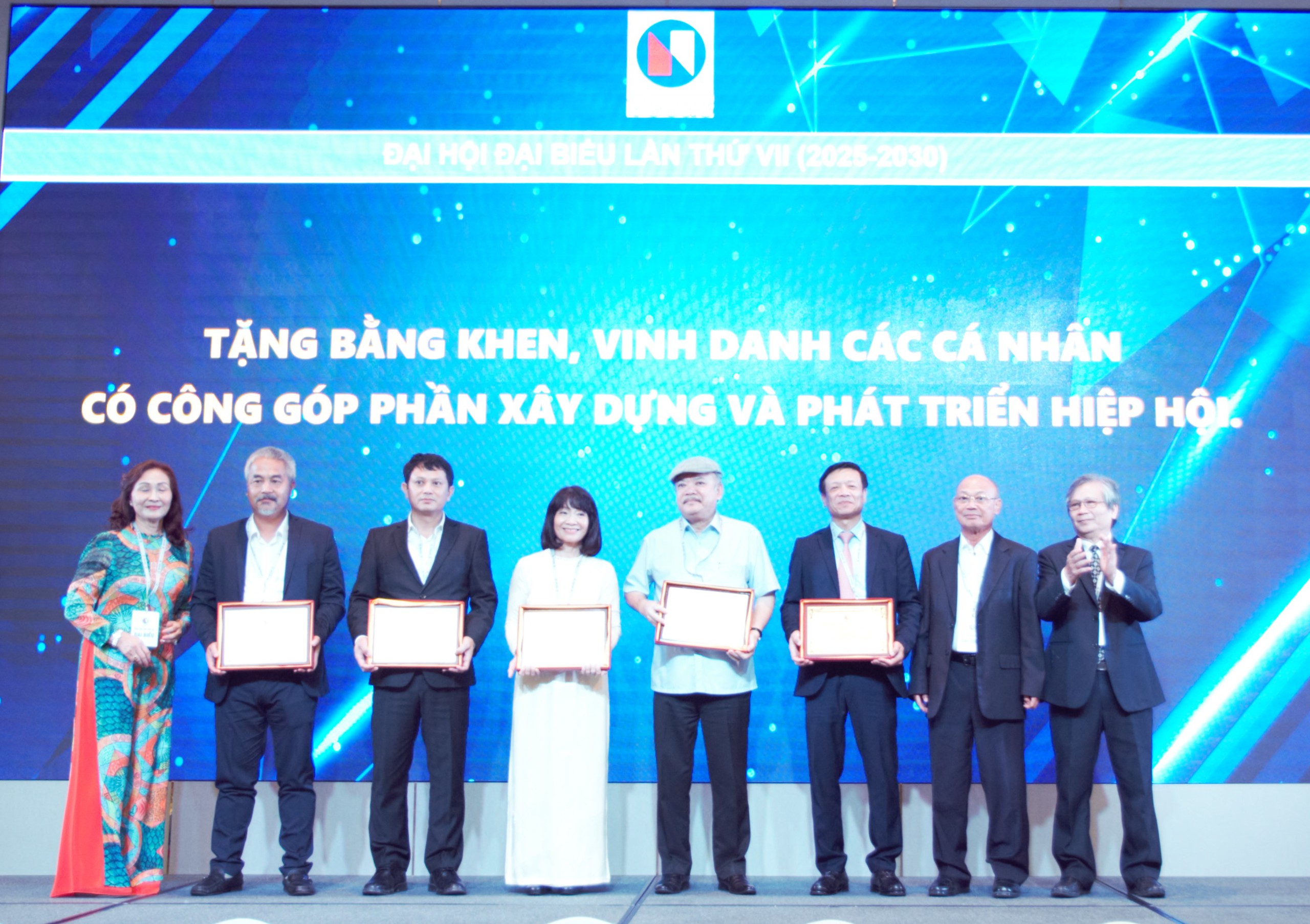 Hiệp hội Tư vấn Xây dựng Việt Nam làm tốt vai trò cầu nối, phản biện chính sách- Ảnh 2. Hiệp hội Tư vấn Xây dựng Việt Nam làm tốt vai trò cầu nối, phản biện chính sách- Ảnh 2.