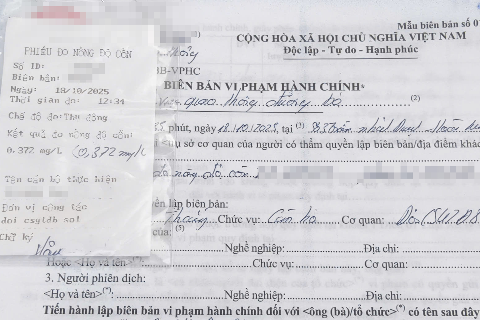 CSGT cả nước đồng loạt xử l&yacute; nồng độ cồn: H&agrave; Nội xử phạt h&agrave;ng chục t&agrave;i xế "ma men"- Ảnh 2.