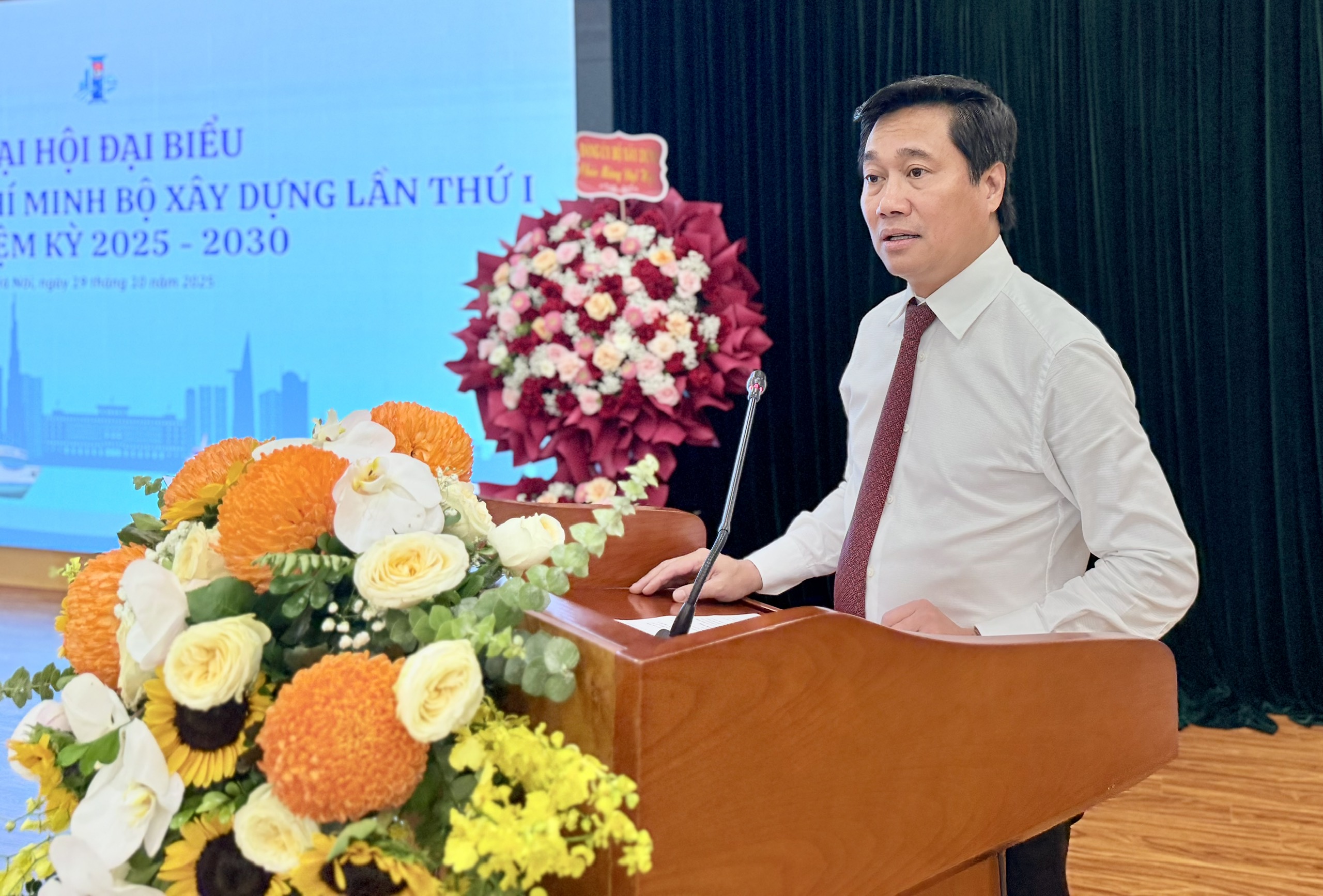 Tuổi trẻ ng&agrave;nh X&acirc;y dựng biến kh&aacute;t vọng th&agrave;nh h&agrave;nh động, biến nhiệt huyết th&agrave;nh c&ocirc;ng tr&igrave;nh- Ảnh 1.