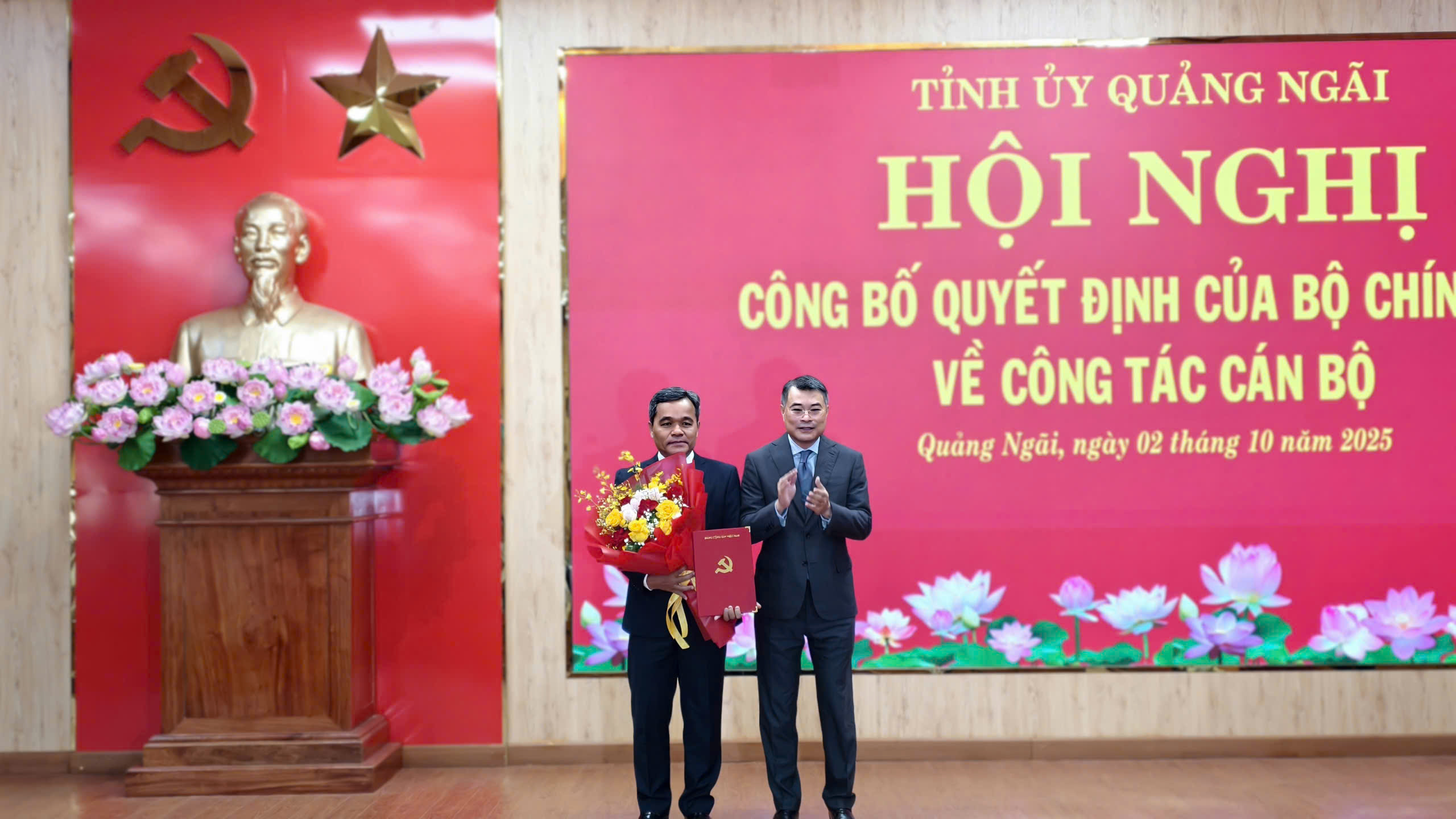 &Ocirc;ng Hồ Văn Ni&ecirc;n l&agrave;m B&iacute; thư Tỉnh ủy Quảng Ng&atilde;i- Ảnh 1.