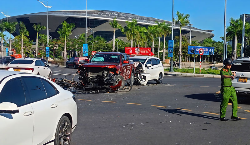 Hiện trường vụ TNGT.