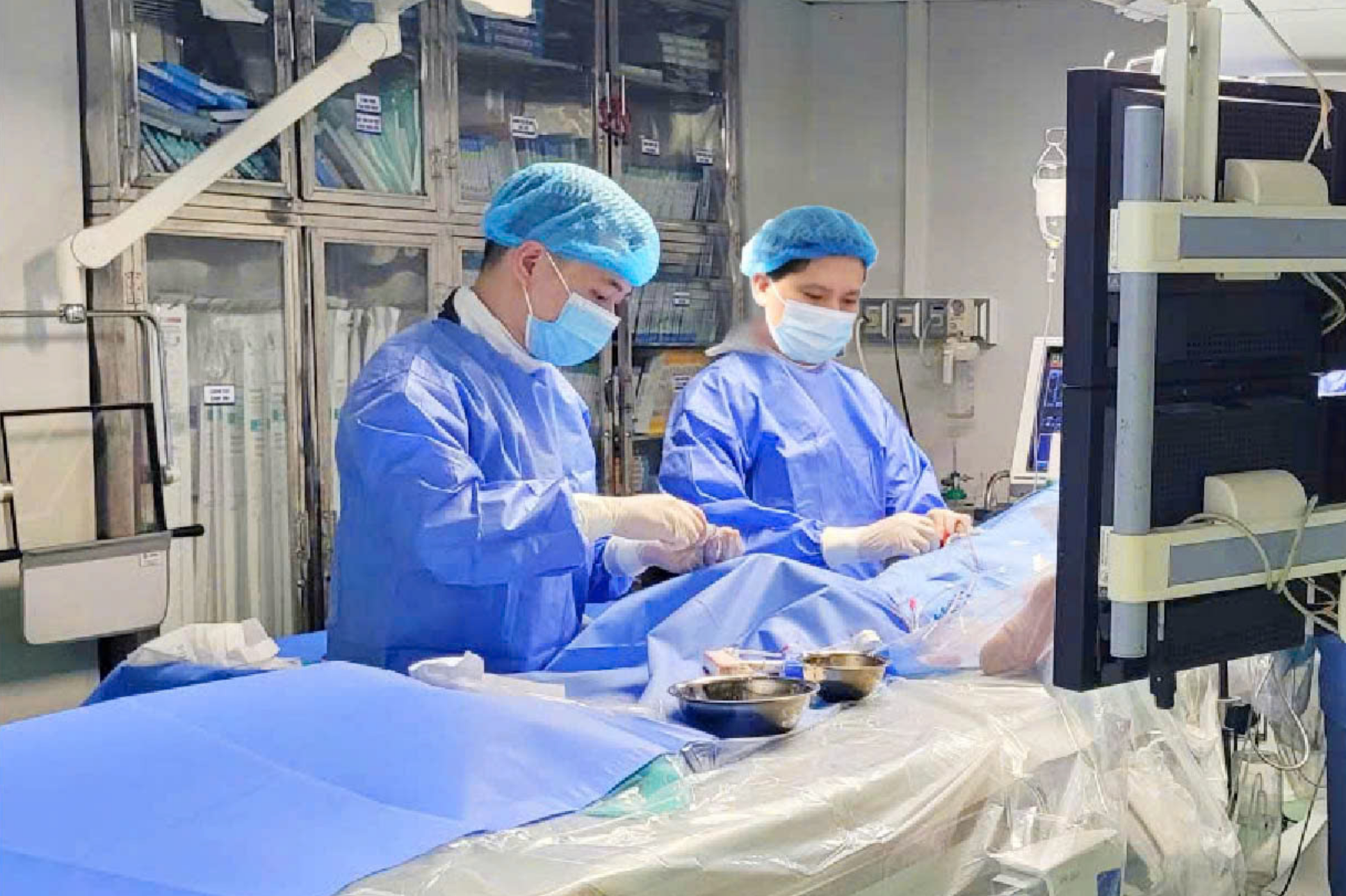 Bộ Y tế siết công tác khám, chữa bệnh tại các cơ sở y tế- Ảnh 1. Bộ Y tế siết công tác khám, chữa bệnh tại các cơ sở y tế- Ảnh 1.