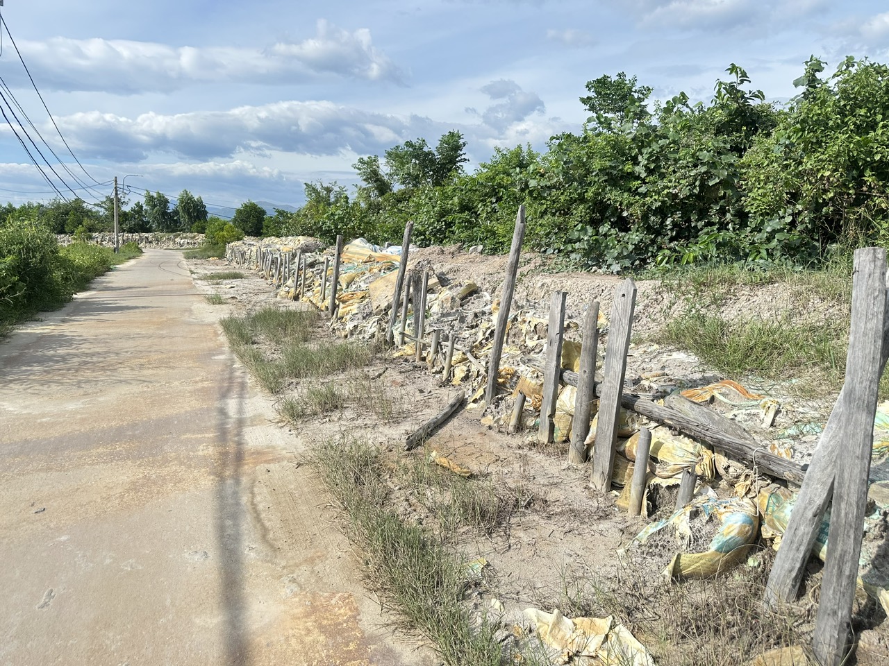 Quảng Ninh nâng cấp hệ thống đê điều, ứng phó thiên tai- Ảnh 1. Quảng Ninh nâng cấp hệ thống đê điều, ứng phó thiên tai- Ảnh 1.