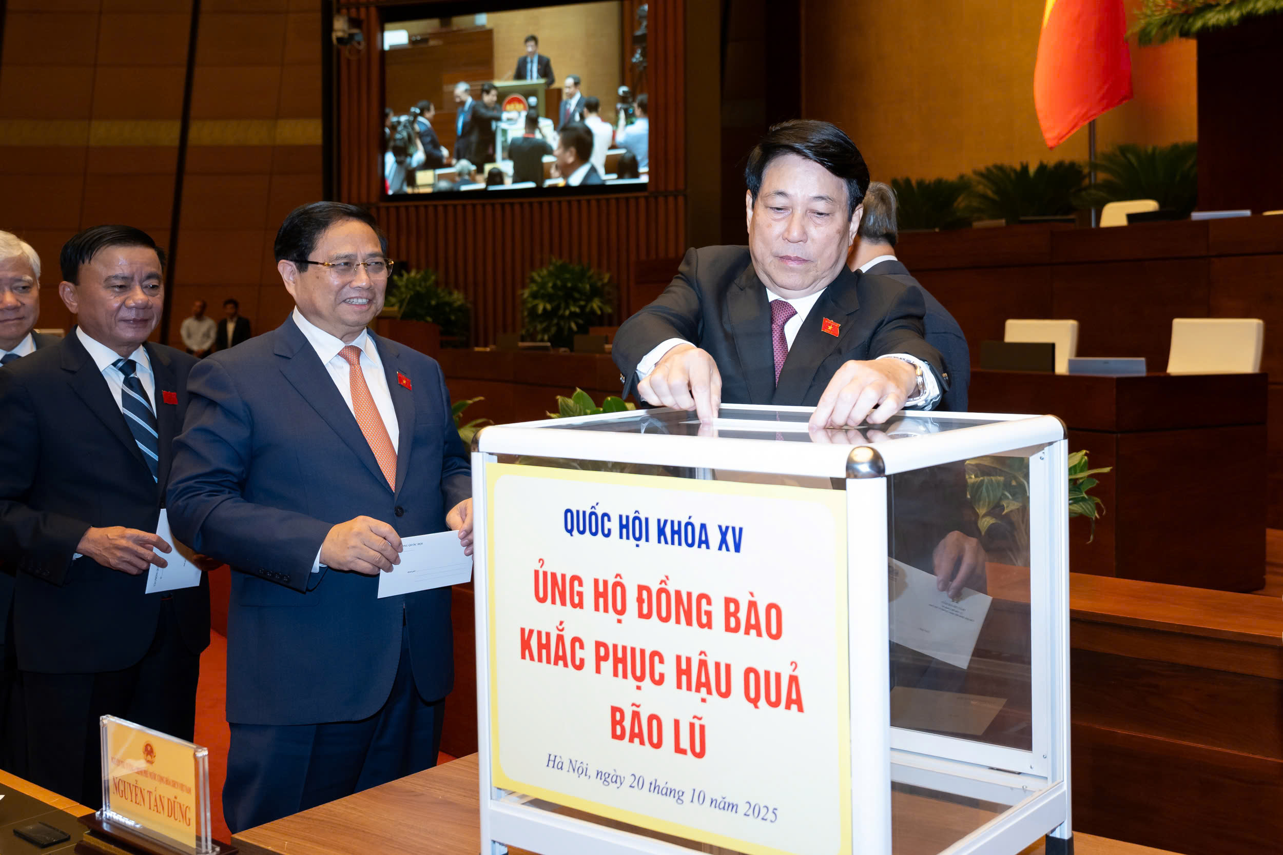 Chủ tịch Quốc hội: Tập trung cao độ, phát huy cao nhất trí tuệ cho kỳ họp thứ 10- Ảnh 5. Chủ tịch Quốc hội: Tập trung cao độ, phát huy cao nhất trí tuệ cho kỳ họp thứ 10- Ảnh 5.