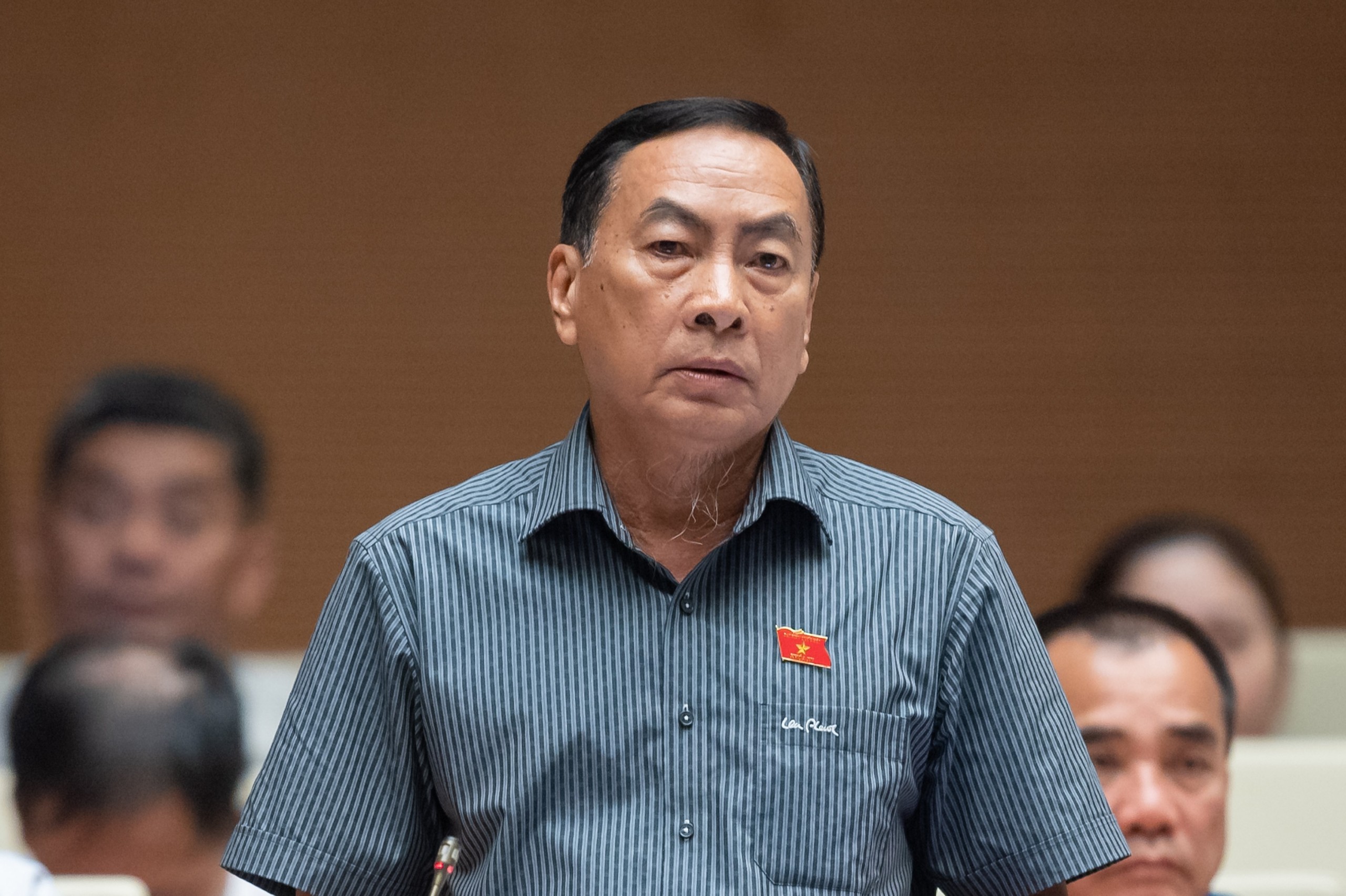 Đại biểu đề nghị có giải pháp điều hành phù hợp với thị trường vàng và bất động sản- Ảnh 2. Đại biểu đề nghị có giải pháp điều hành phù hợp với thị trường vàng và bất động sản- Ảnh 2.