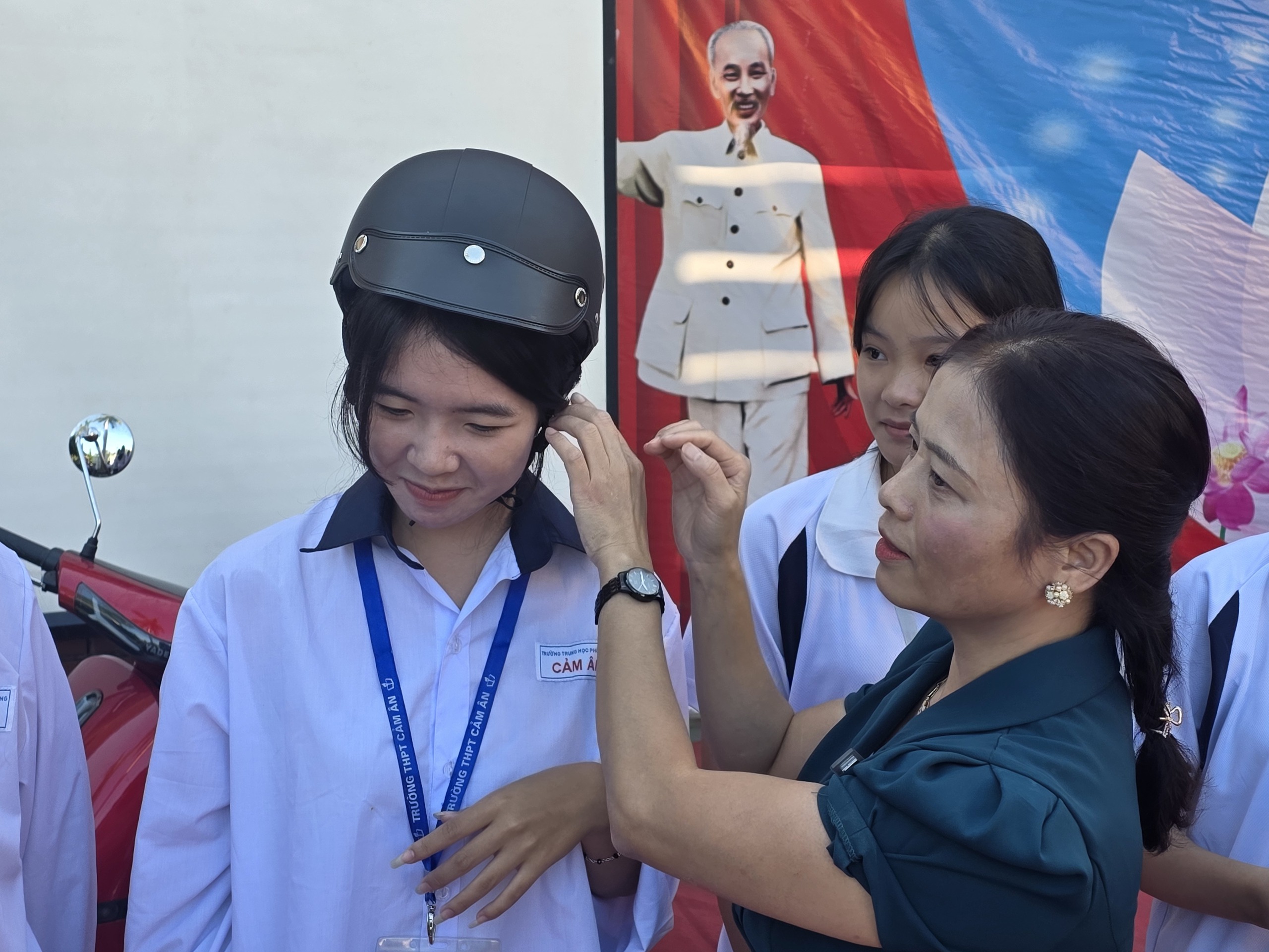 Hơn 1.000 học sinh L&agrave;o Cai được hướng dẫn kỹ năng l&aacute;i xe an to&agrave;n- Ảnh 3.