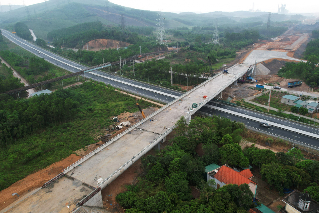 Ban QLDA Khu vực I - Điểm s&aacute;ng giải ng&acirc;n đầu tư c&ocirc;ng ở Quảng Ninh- Ảnh 2.