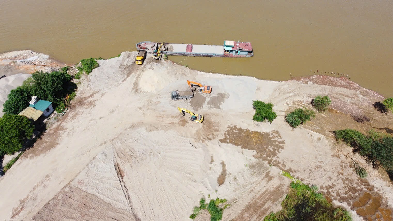 Giá vật liệu leo thang, Hà Nội kích hoạt các giải pháp bình ổn thị trường- Ảnh 2. Giá vật liệu leo thang, Hà Nội kích hoạt các giải pháp bình ổn thị trường- Ảnh 2.