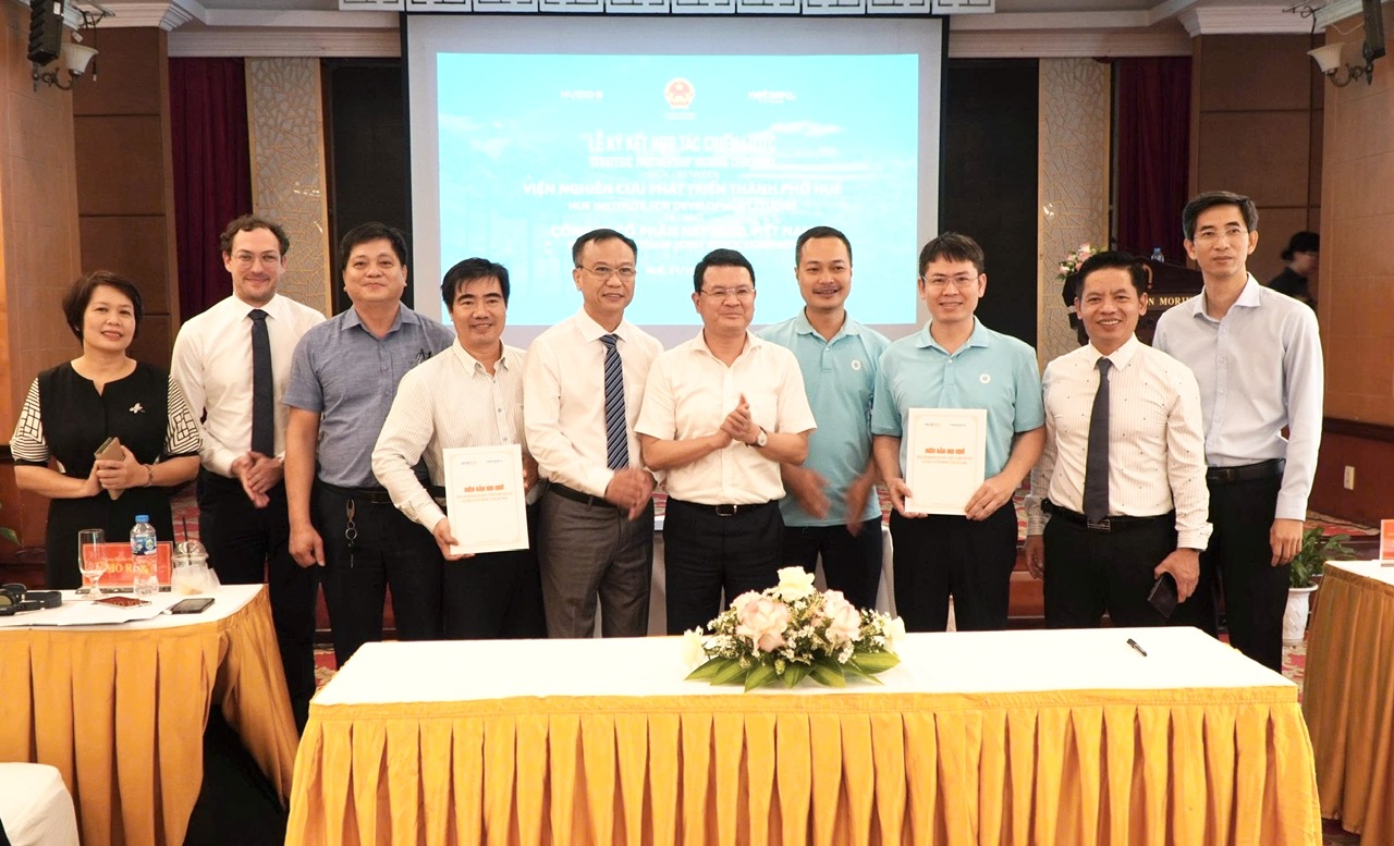 Đ&ocirc; thị xanh, th&ocirc;ng minh, ph&aacute;t thải thấp - nền tảng cho mục ti&ecirc;u Net Zero Việt Nam- Ảnh 1.