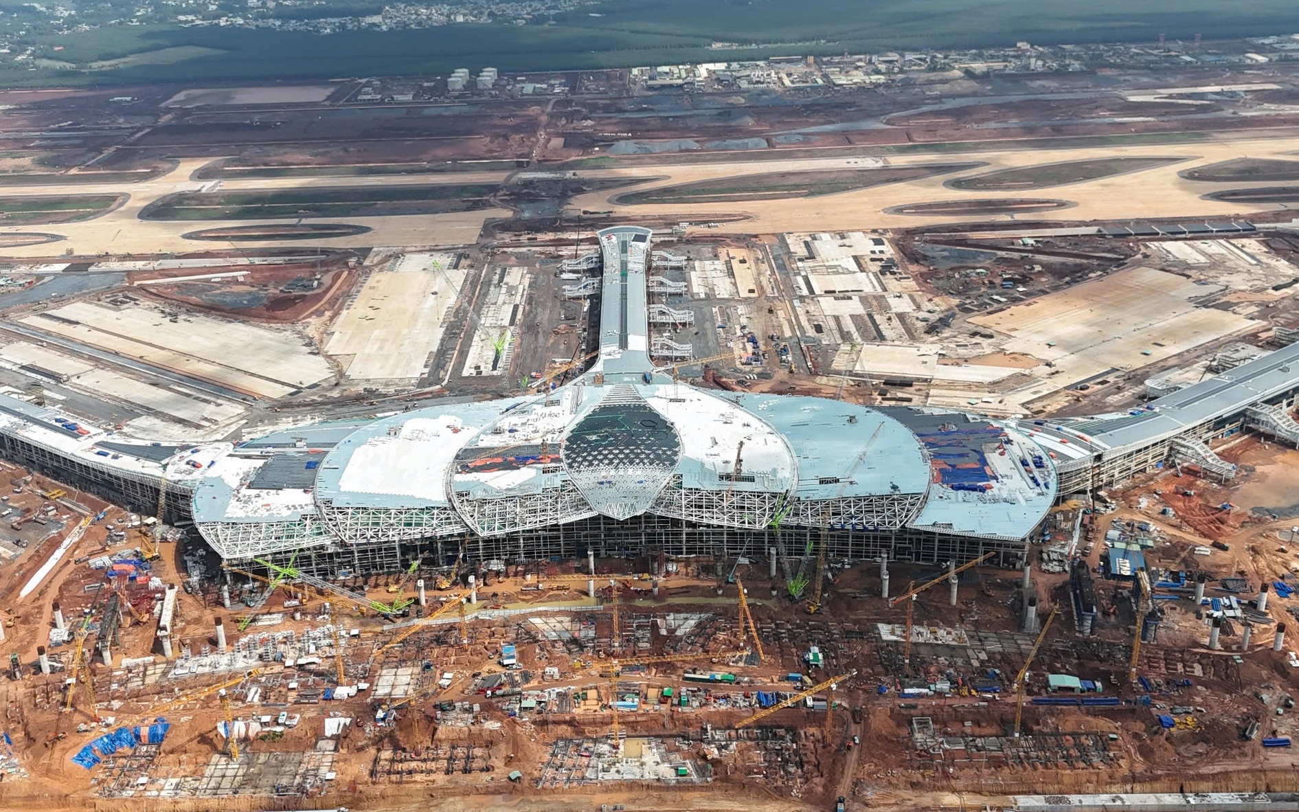 TP.HCM đề xuất tuyến metro kết nối thẳng hai s&acirc;n bay T&acirc;n Sơn Nhất - Long Th&agrave;nh
