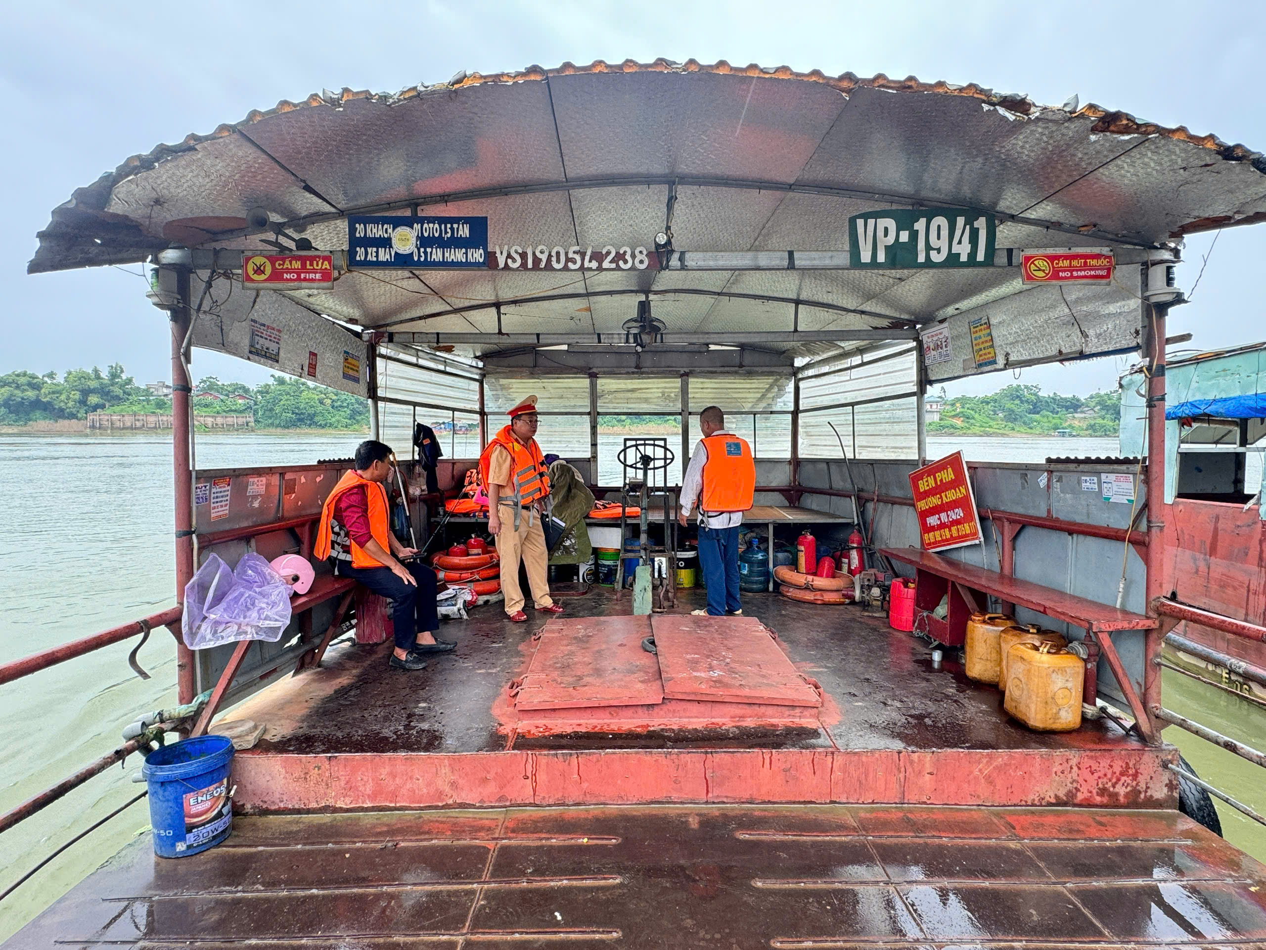 An to&agrave;n giao th&ocirc;ng đường thủy ở Ph&uacute; Thọ: Chuyển biến từ &yacute; thức người d&acirc;n- Ảnh 1.