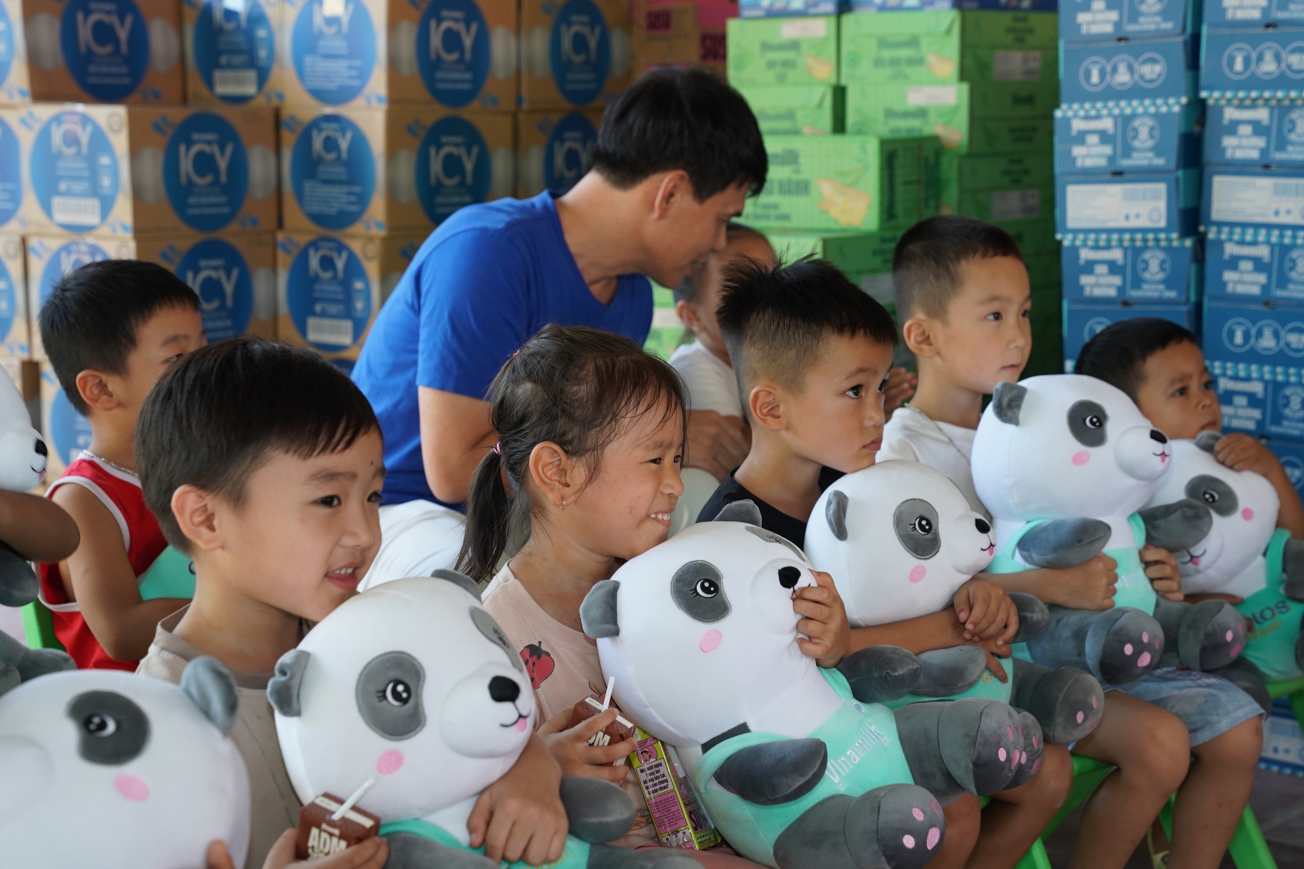 Vinamilk c&ugrave;ng cộng đồng viết tiếp h&agrave;nh tr&igrave;nh sẻ chia- Ảnh 5.