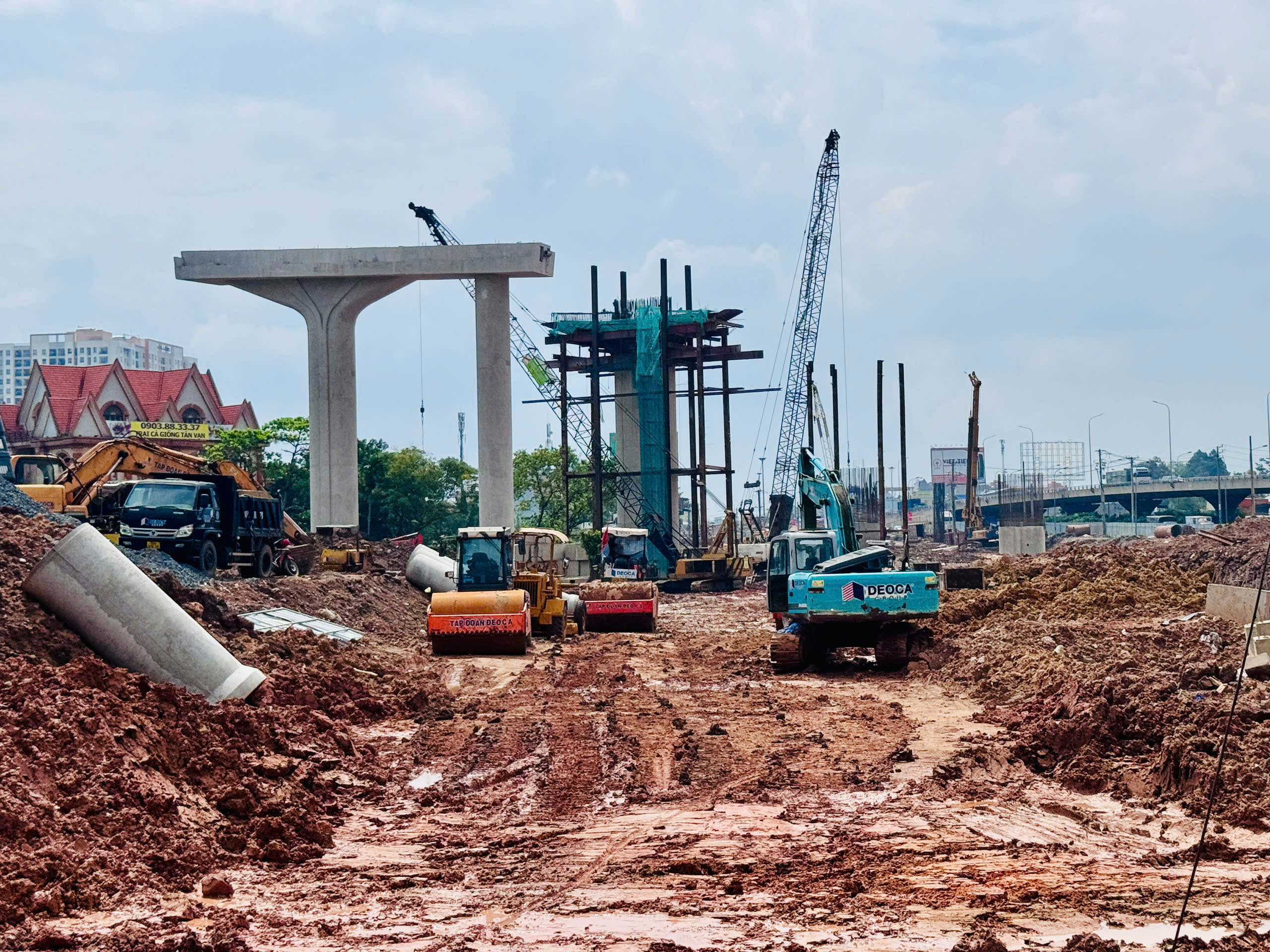 Đẩy nhanh giải ngân đầu tư công, tháo nút thắt GPMB các dự án lớn khu vực Bình Dương cũ- Ảnh 2. Đẩy nhanh giải ngân đầu tư công, tháo nút thắt GPMB các dự án lớn khu vực Bình Dương cũ- Ảnh 2.