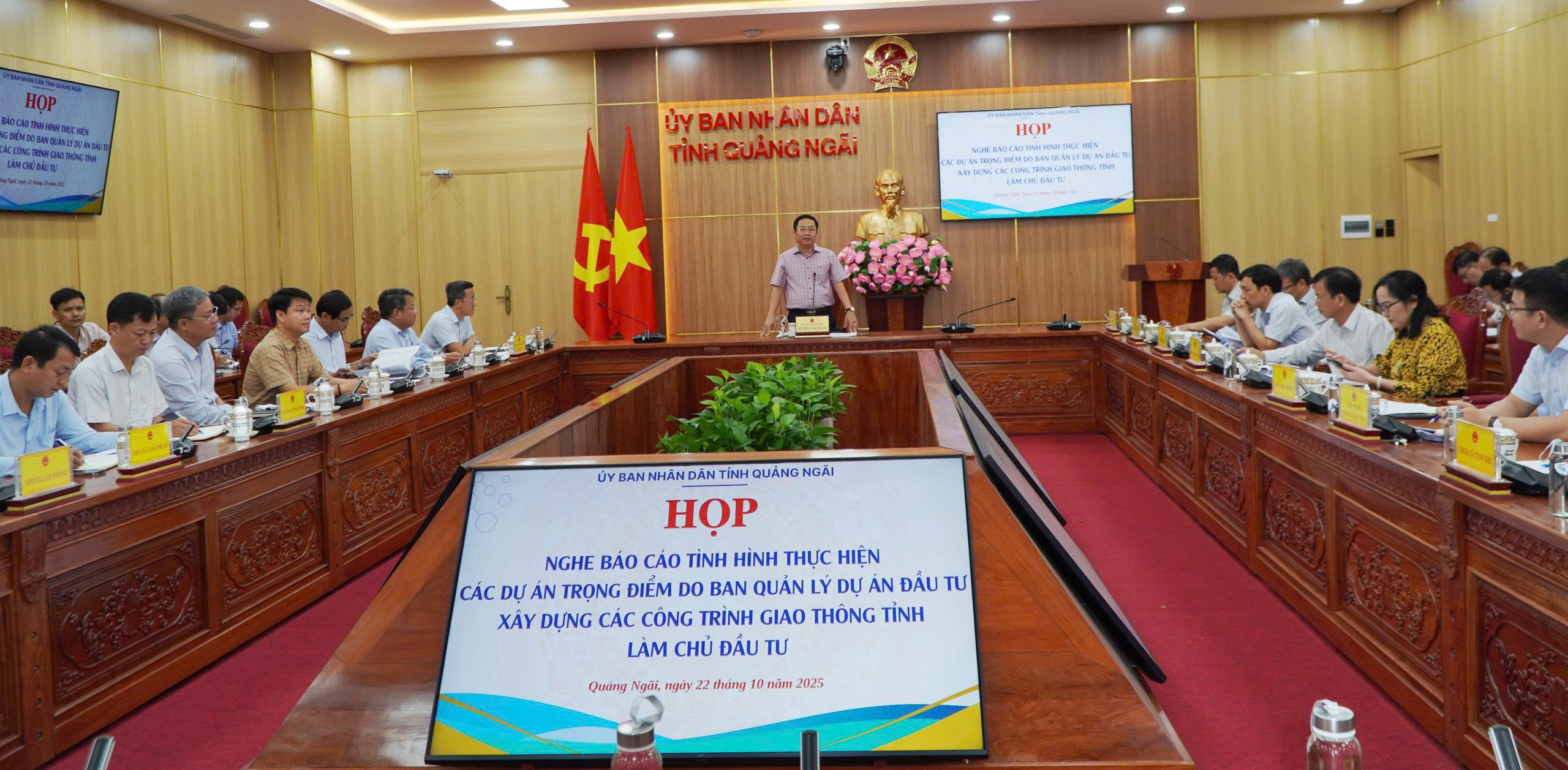 Quảng Ng&atilde;i gỡ vướng mặt bằng để thi c&ocirc;ng c&aacute;c dự &aacute;n hạ tầng trọng điểm- Ảnh 1.