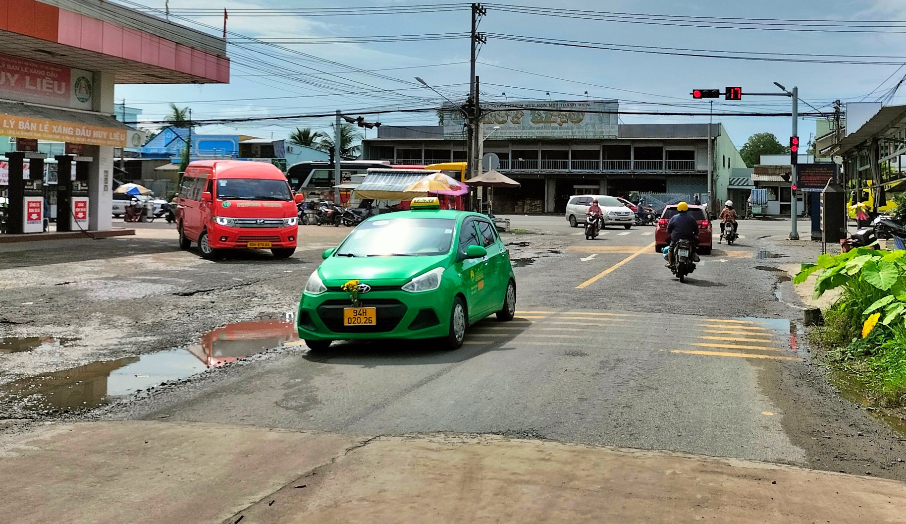 Khắc phục xong đoạn ngập nước tr&ecirc;n đường tỉnh 978 qua C&agrave; Mau- Ảnh 4.