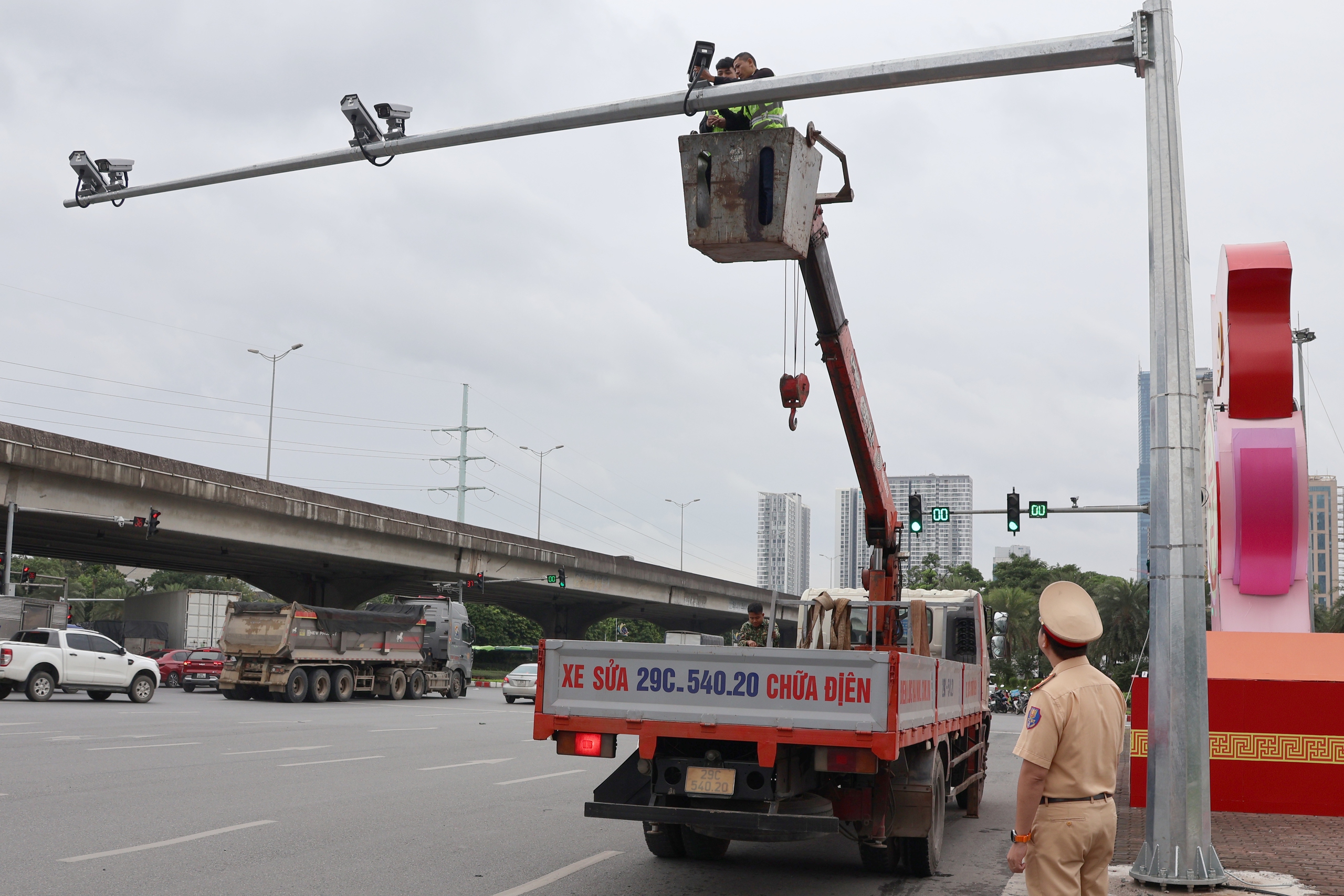 C&ocirc;ng an H&agrave; Nội lắp đặt hơn 1.870 camera AI, vận h&agrave;nh từ th&aacute;ng 12/2025- Ảnh 2.