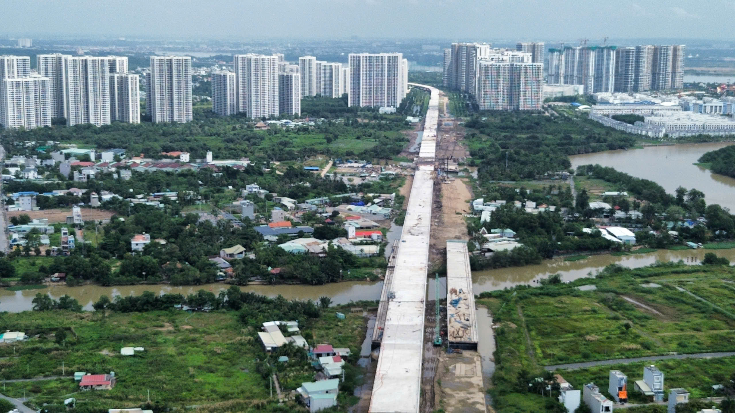 Gần 15km cầu cạn Vành đai 3 sắp liền mạch, vươn mình giữa khu Đông TP.HCM- Ảnh 1. Gần 15km cầu cạn Vành đai 3 sắp liền mạch, vươn mình giữa khu Đông TP.HCM- Ảnh 1.