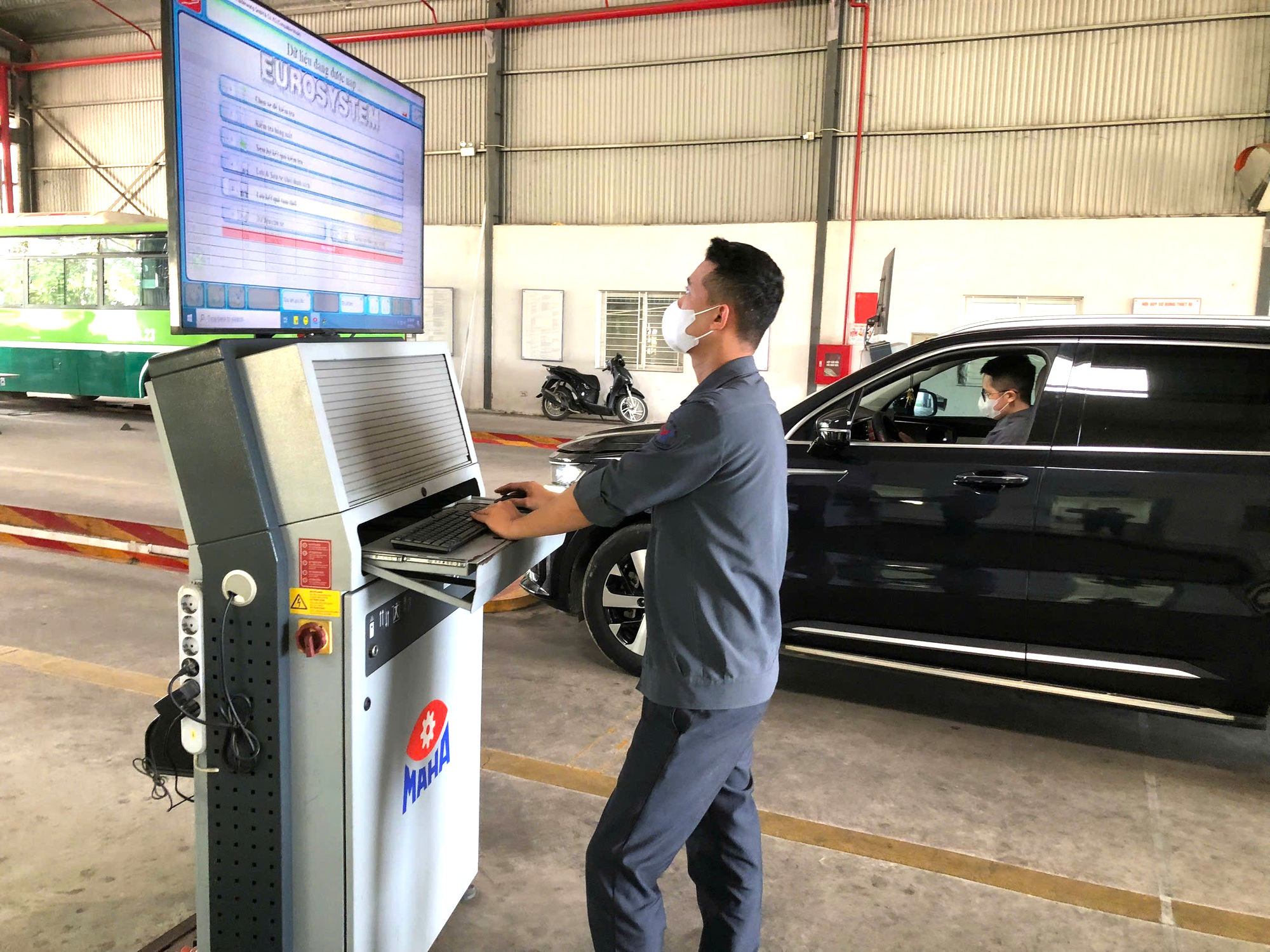 Ph&uacute; Thọ: N&acirc;ng cao chất lượng dịch vụ đăng kiểm, tạo sự h&agrave;i l&ograve;ng cho người d&acirc;n- Ảnh 2.