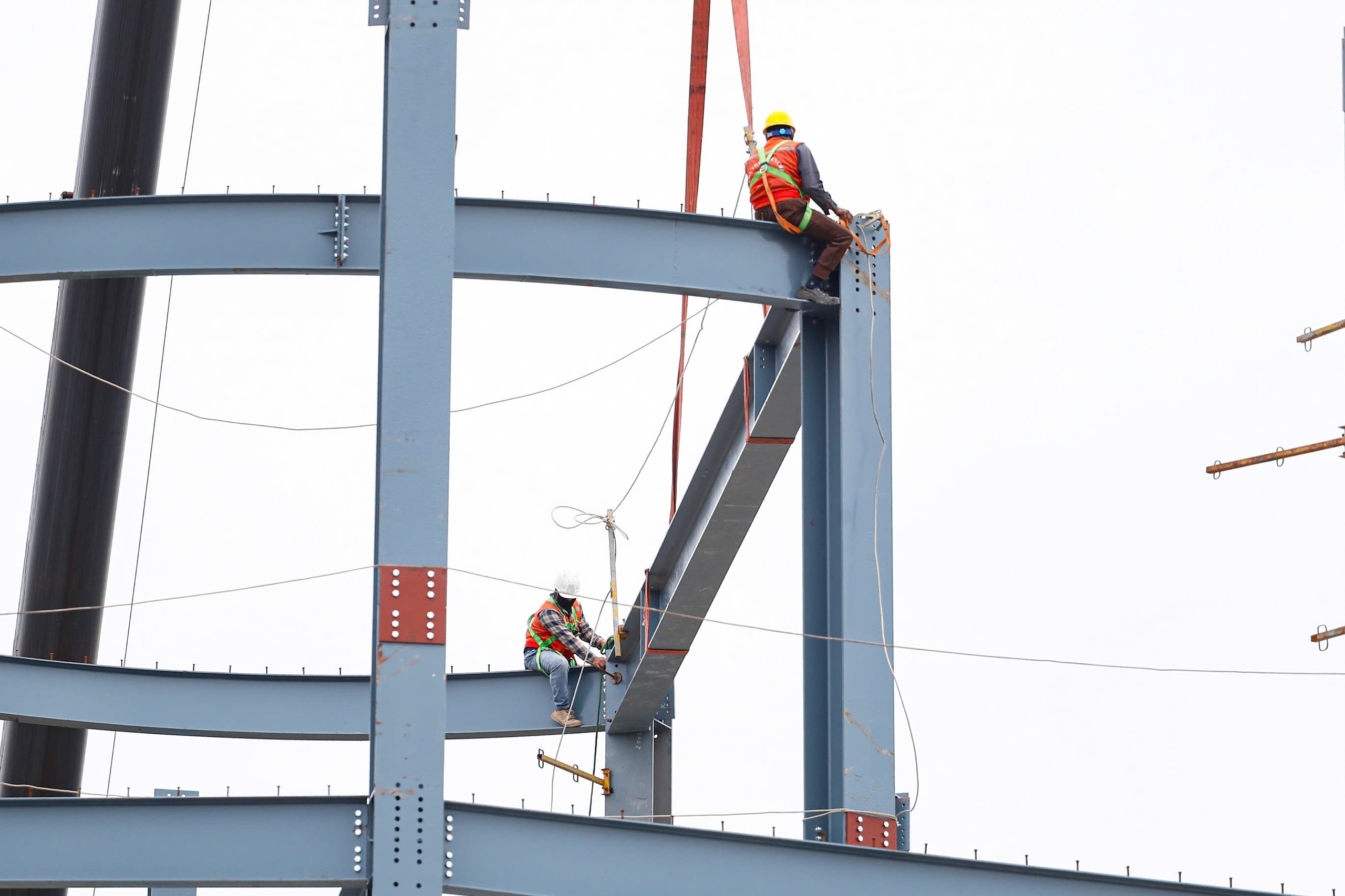 Cận cảnh bến xe 120 tỷ đồng hiện đại bậc nhất H&agrave; Nội sau nửa năm thi c&ocirc;ng- Ảnh 5.