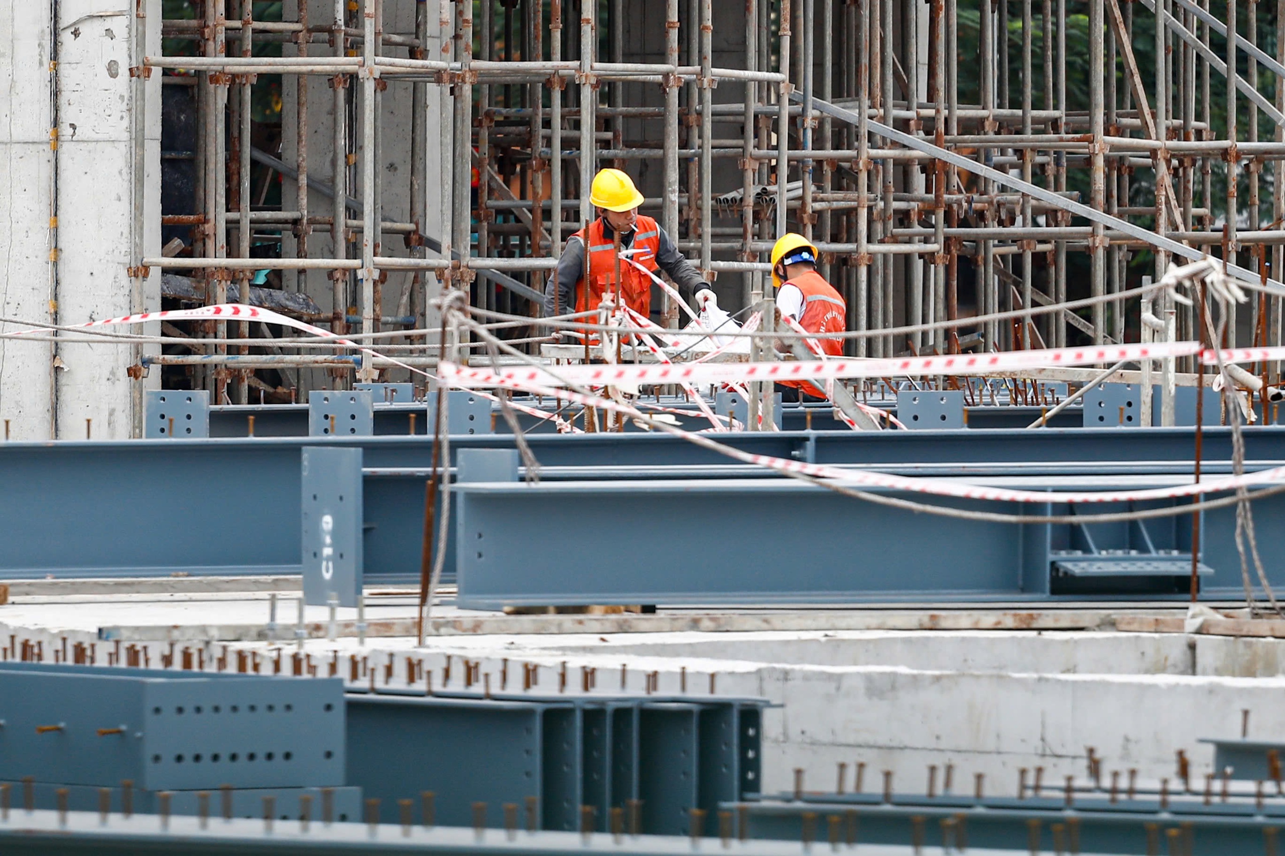 Cận cảnh bến xe 120 tỷ đồng hiện đại bậc nhất H&agrave; Nội sau nửa năm thi c&ocirc;ng- Ảnh 4.