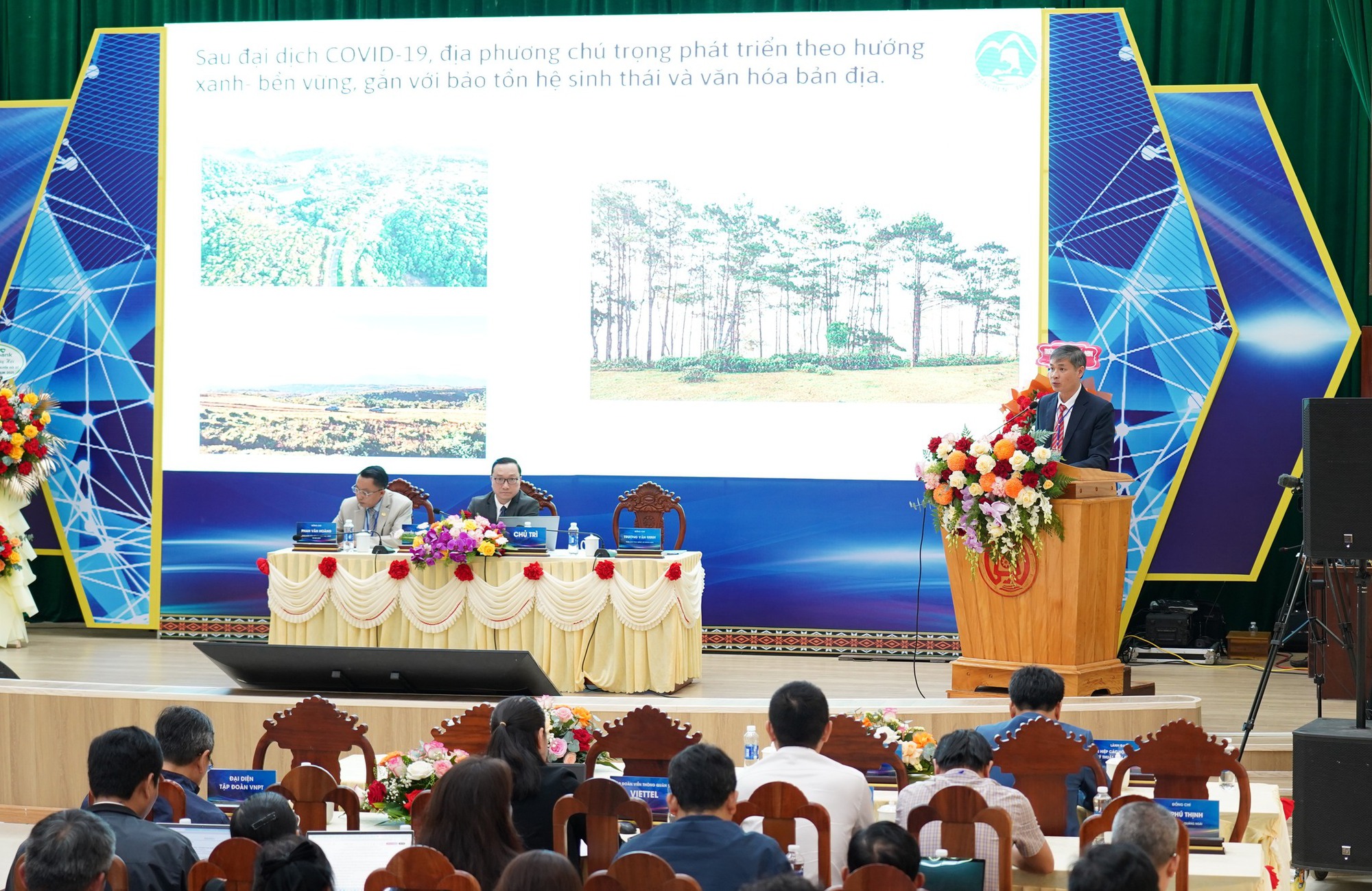 Quảng Ngãi ứng dụng các giải pháp chuyển đổi số để phát triển du lịch- Ảnh 2. Quảng Ngãi ứng dụng các giải pháp chuyển đổi số để phát triển du lịch- Ảnh 2.