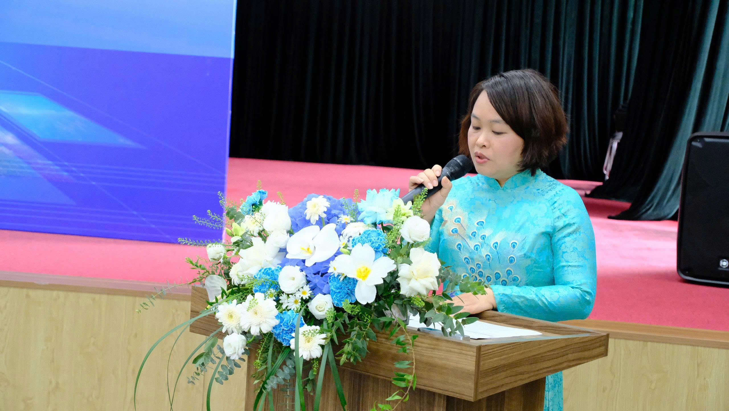 Từ &ldquo;Mưa đỏ&rdquo; đến nghịch l&yacute; ph&ograve;ng v&eacute;: Điện ảnh Việt cần g&igrave; để ph&aacute;t triển bền vững?- Ảnh 2.