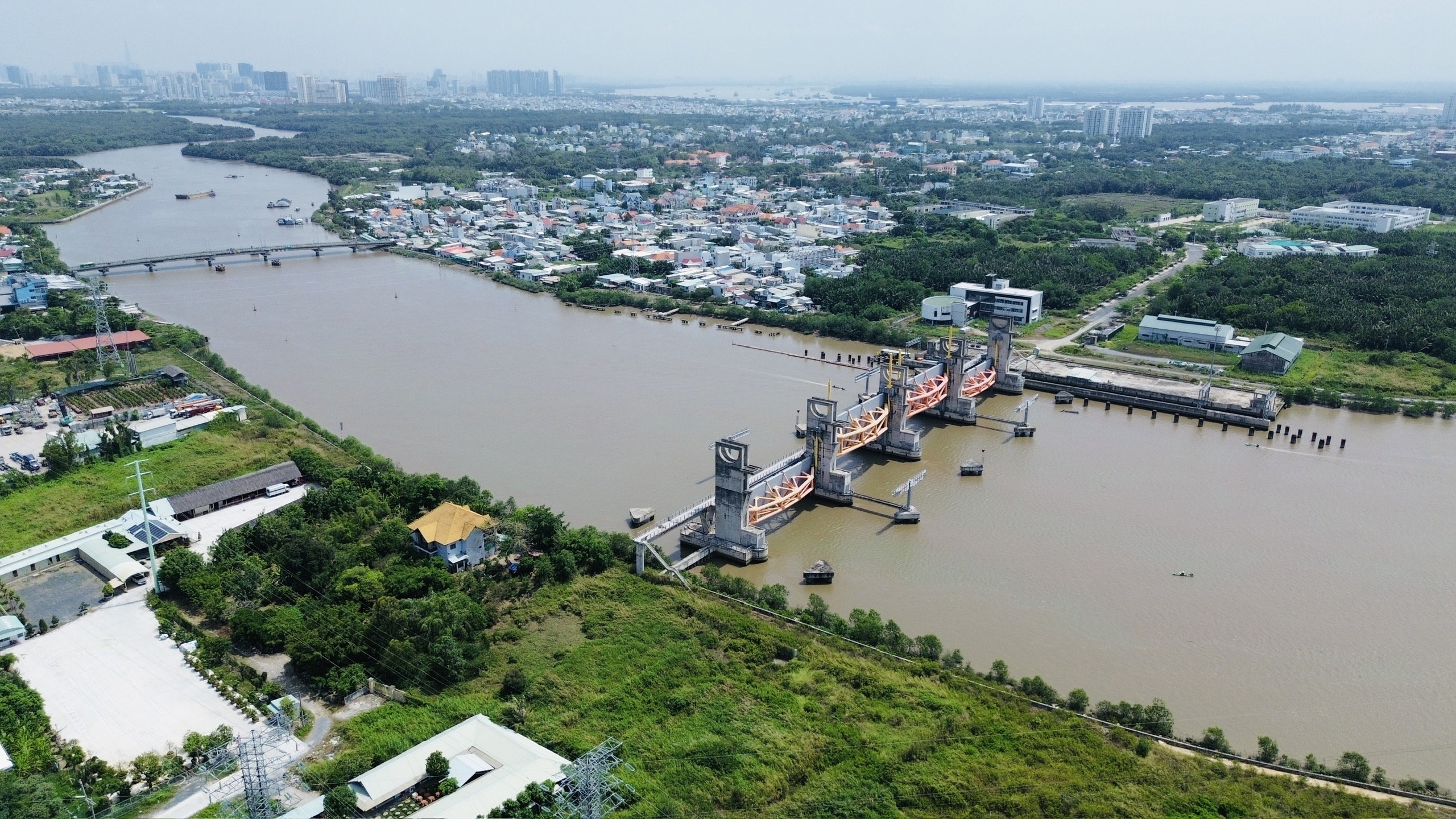 TP.HCM: Dự án chống ngập 10.000 tỷ đồng trước cơ hội tái khởi động- Ảnh 4. TP.HCM: Dự án chống ngập 10.000 tỷ đồng trước cơ hội tái khởi động- Ảnh 4.