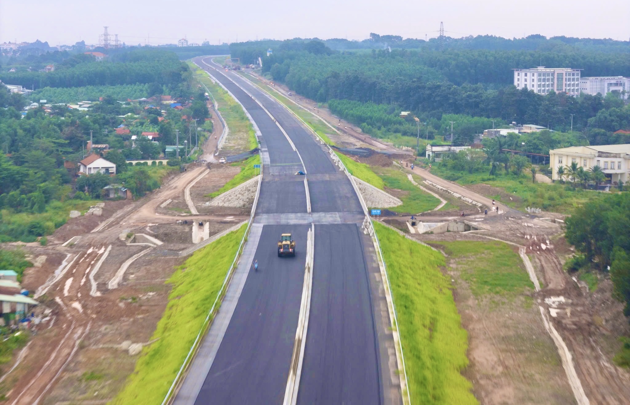Cao tốc Bi&ecirc;n H&ograve;a - Vũng T&agrave;u bước v&agrave;o hai th&aacute;ng chạy nước r&uacute;t trước ng&agrave;y th&ocirc;ng xe kỹ thuật- Ảnh 20.