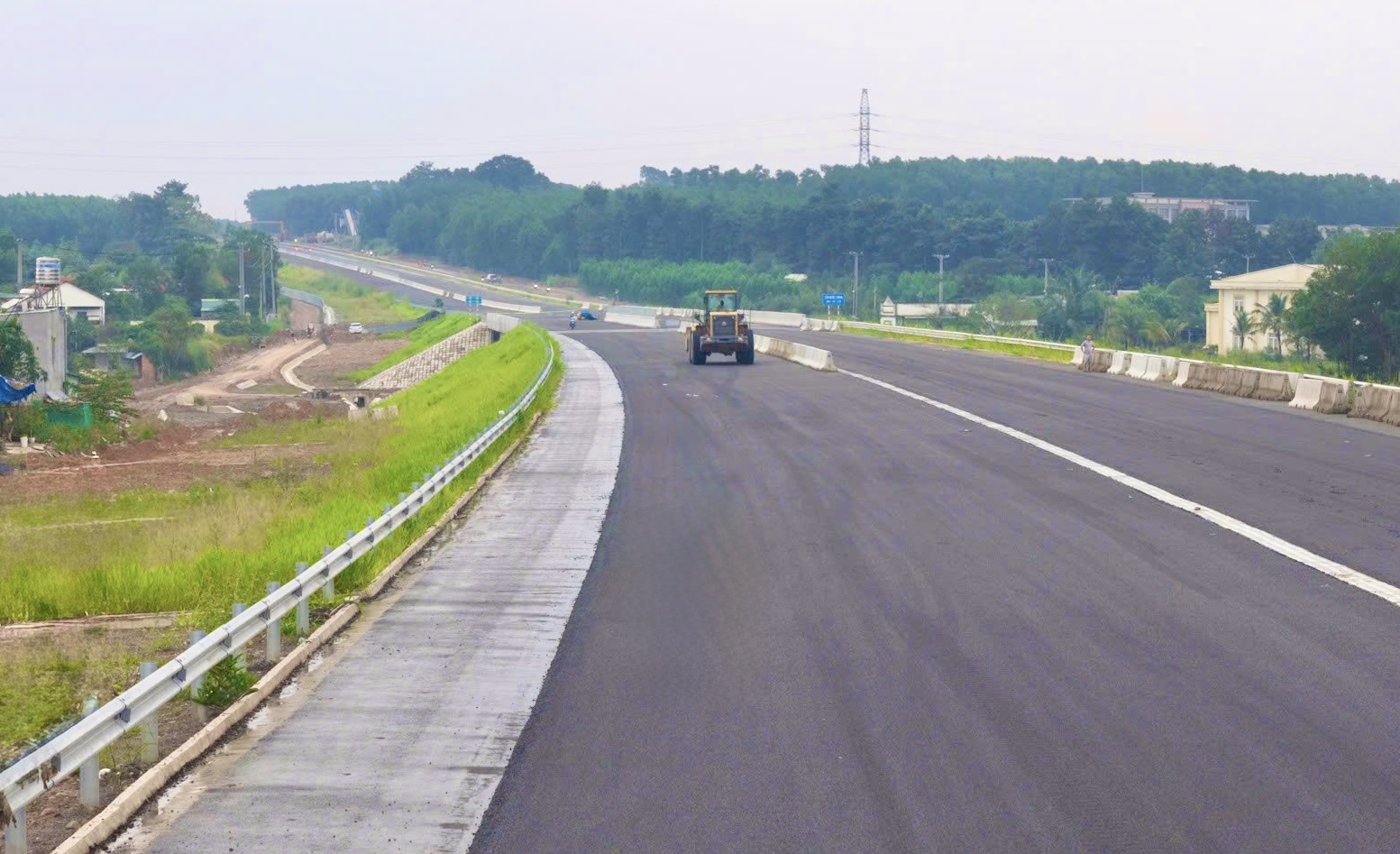 Cao tốc Bi&ecirc;n H&ograve;a - Vũng T&agrave;u bước v&agrave;o hai th&aacute;ng chạy nước r&uacute;t trước ng&agrave;y th&ocirc;ng xe kỹ thuật- Ảnh 12.