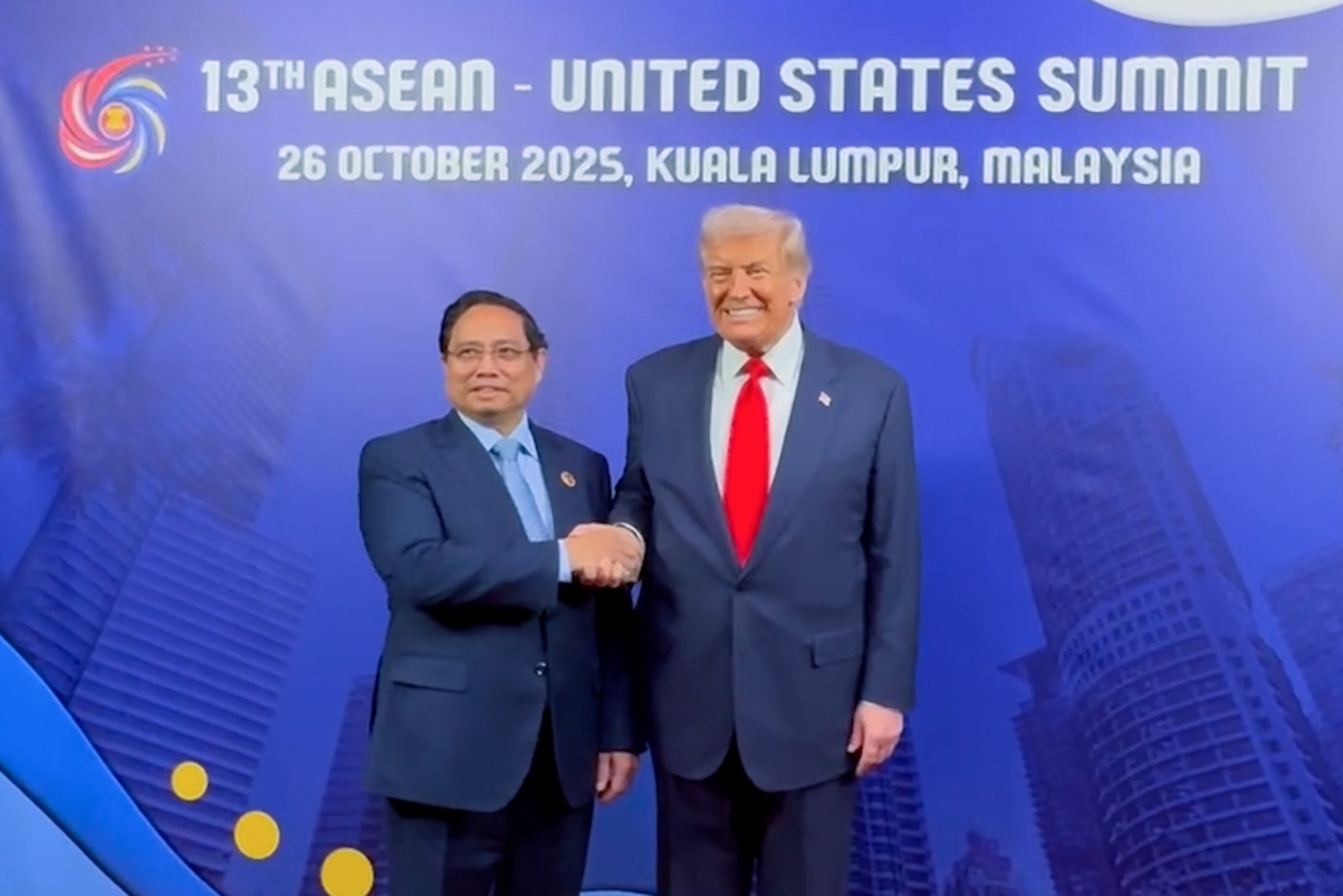 Tổng thống Hoa Kỳ Donald Trump sẽ thu xếp thời gian thăm Việt Nam- Ảnh 1. Tổng thống Hoa Kỳ Donald Trump sẽ thu xếp thời gian thăm Việt Nam- Ảnh 1.