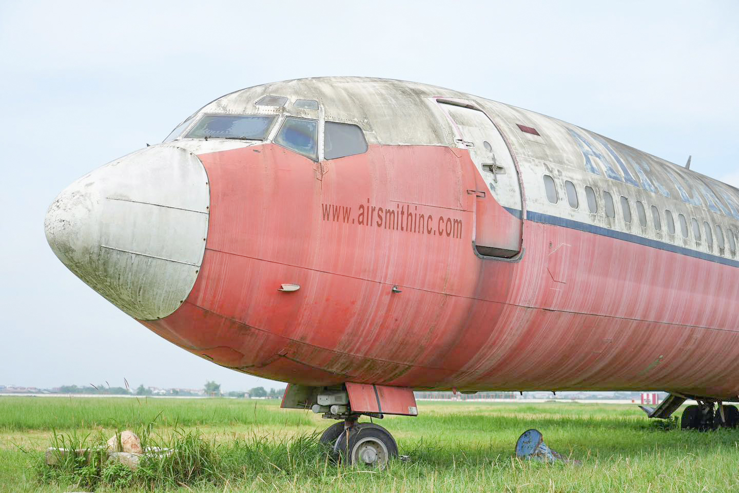 Ph&oacute; Thủ tướng Trần Hồng H&agrave; chỉ đạo xử l&yacute; m&aacute;y bay bị bỏ rơi tại Nội B&agrave;i- Ảnh 1.