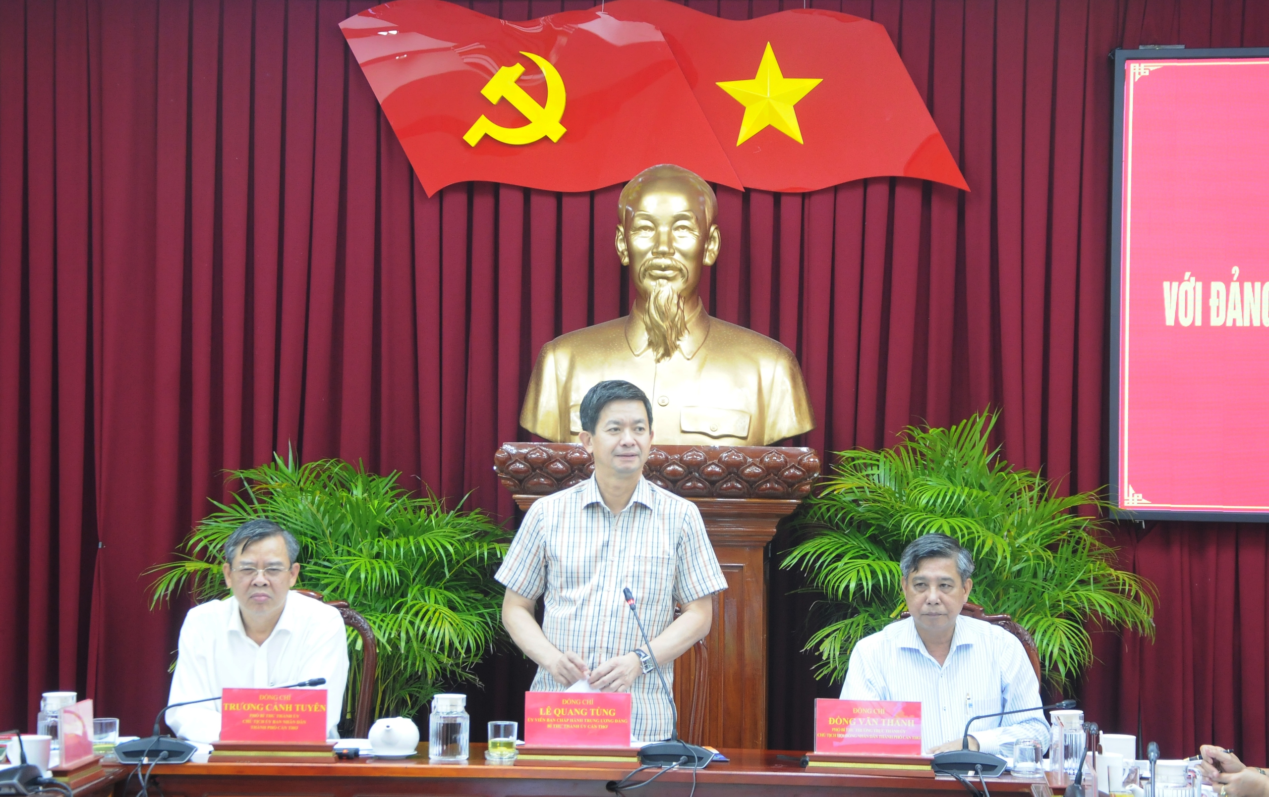 Cần Thơ chỉ đạo sở, ban ng&agrave;nh hỗ trợ doanh nghiệp sử dụng c&aacute;t biển san lấp- Ảnh 1.