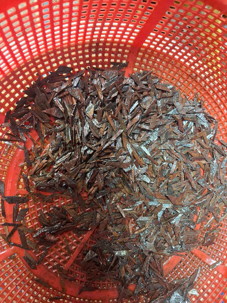 "Đinh tặc" t&aacute;i diễn, CSGT TP.HCM k&ecirc;u gọi người d&acirc;n n&acirc;ng cao cảnh gi&aacute;c- Ảnh 1.