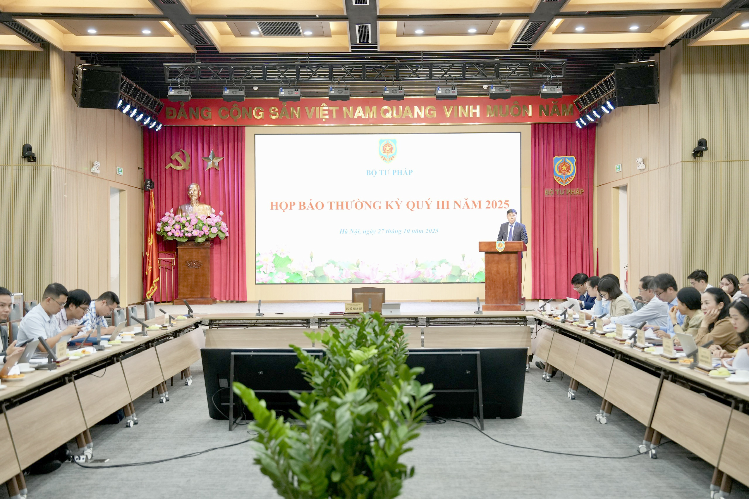 Bộ Tư ph&aacute;p n&oacute;i về việc thi h&agrave;nh &aacute;n 1.783 tỷ đồng của cựu Chủ tịch FLC Trịnh Văn Quyết- Ảnh 2.