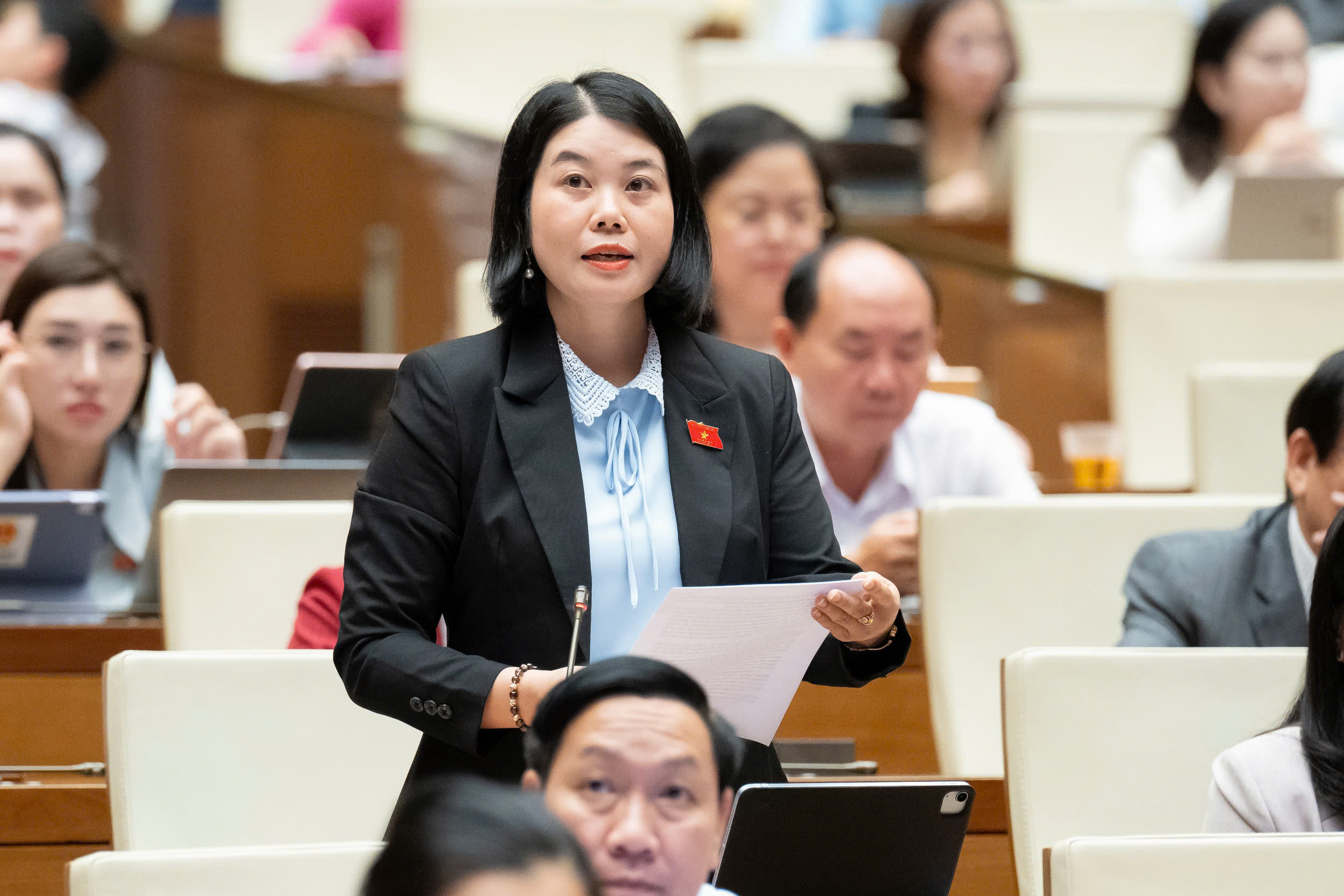 Đề nghị tăng cường quản lý, xử lý rác thải điện tử, pin mặt trời- Ảnh 1. Đề nghị tăng cường quản lý, xử lý rác thải điện tử, pin mặt trời- Ảnh 1.