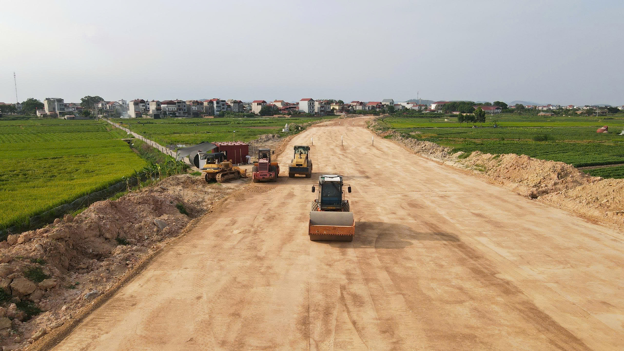 Khắc phục c&ocirc;ng bố gi&aacute; vật liệu &ldquo;đi sau&rdquo; thị trường- Ảnh 1.