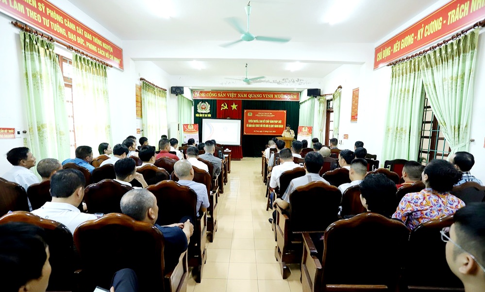 H&agrave; Tĩnh: Bảo đảm ATGT trong kinh doanh vận tải l&agrave; nhiệm vụ cấp b&aacute;ch- Ảnh 1.